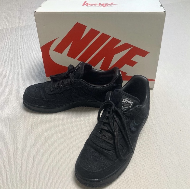 Nike x Stussy Air Force 1 Low Triple Black 착용 스타일
