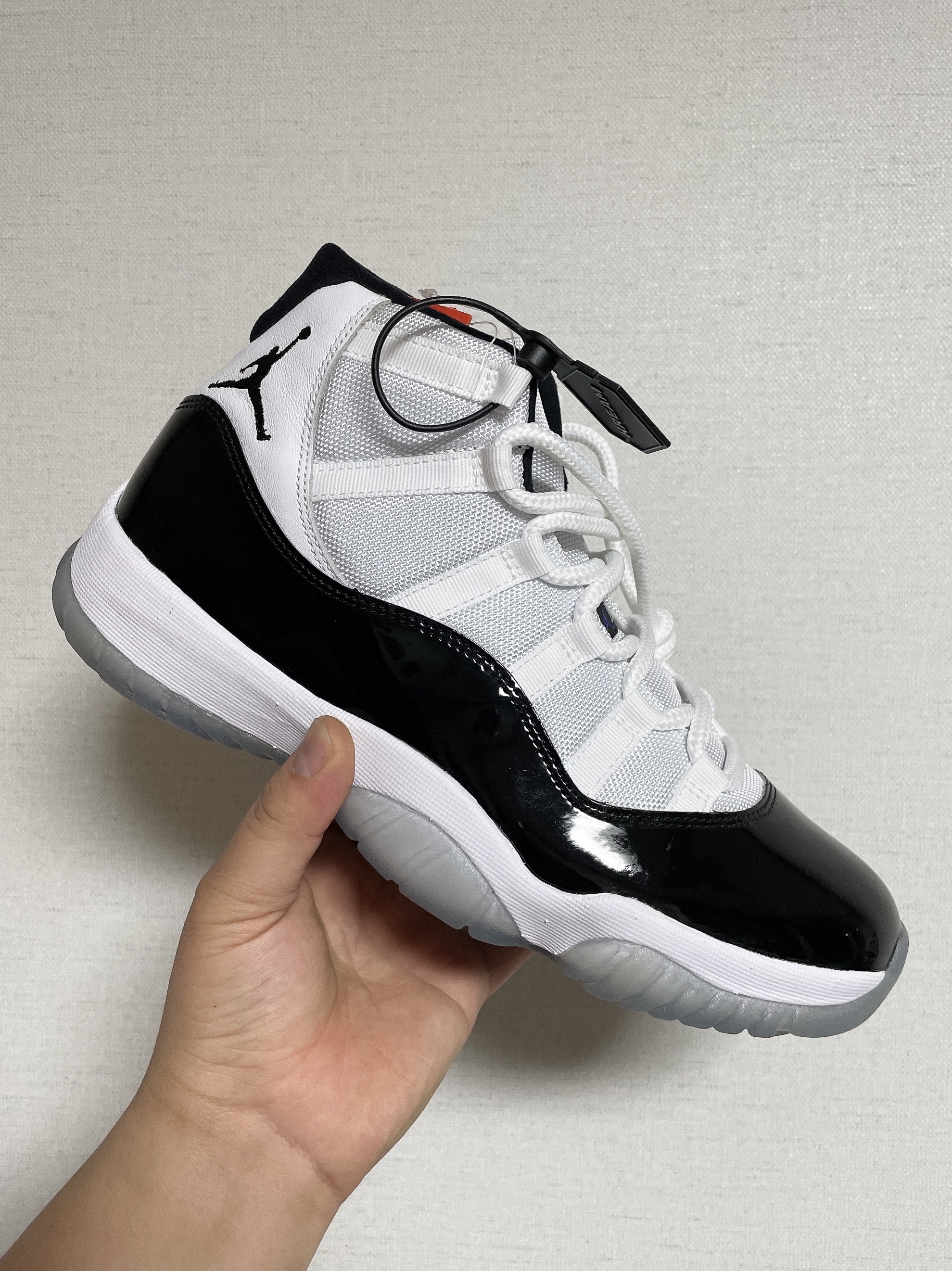 Jordan 11 Retro Concord 2018 착용 스타일 - 1
