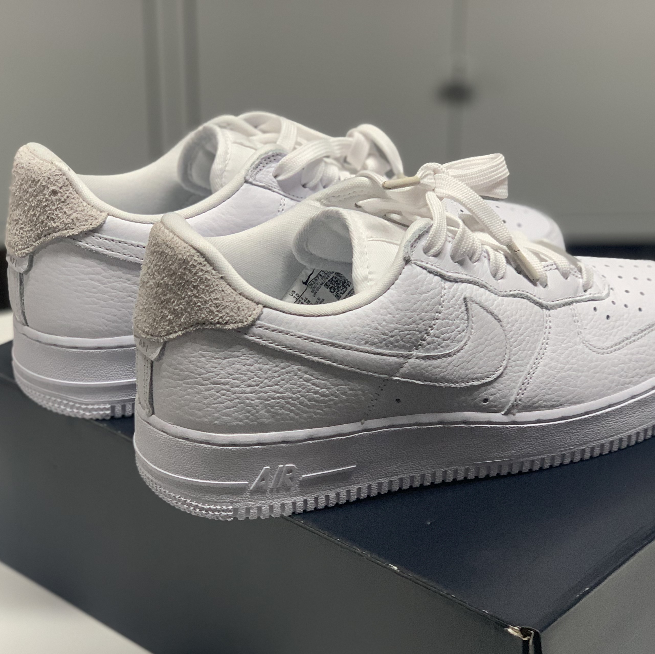 Nike Air Force 1 '07 Craft Vast Grey 착용 스타일 - 2