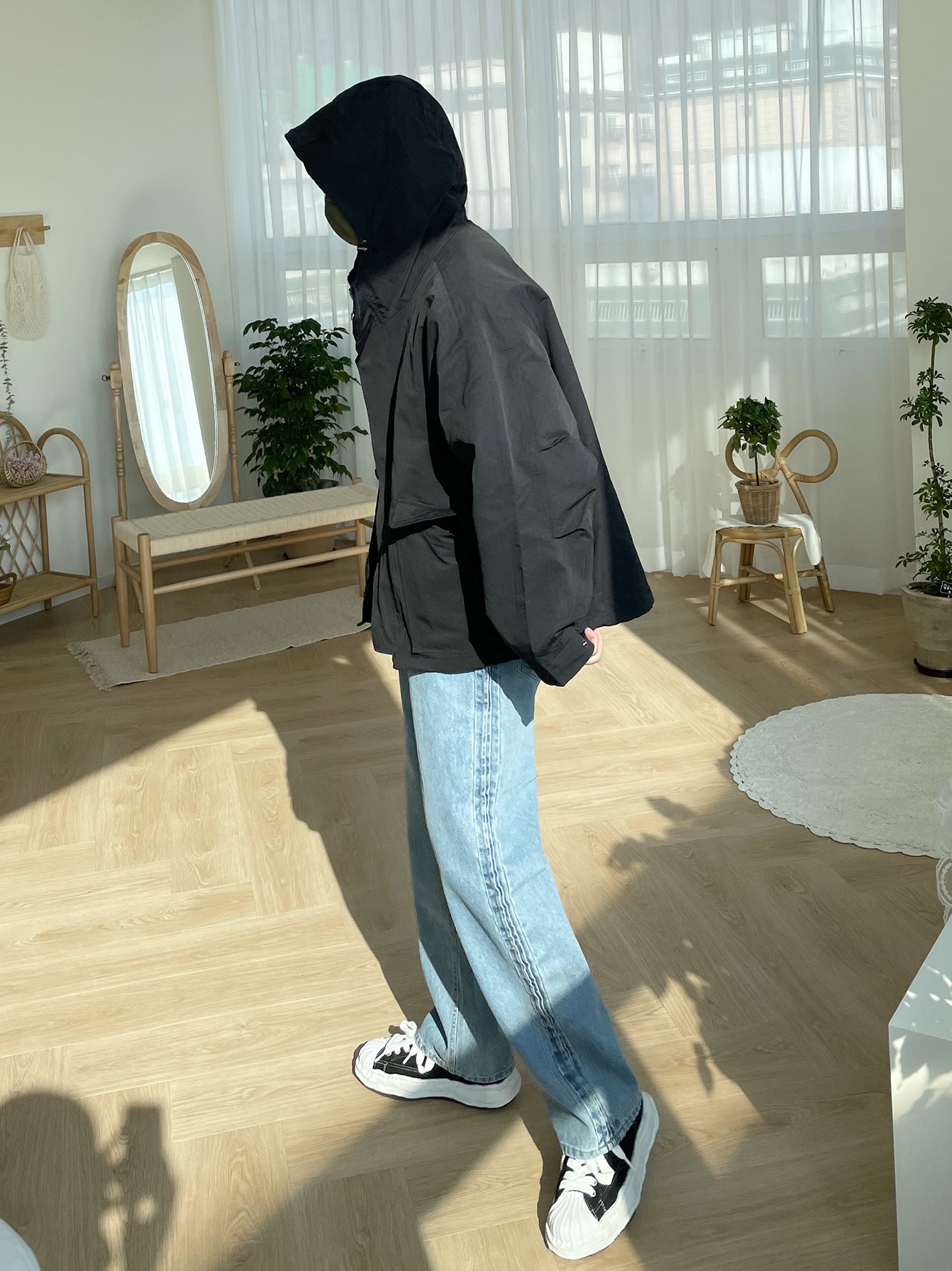 Maison Mihara Yasuhiro Blakey OG Sole Canvas Low-top Sneakers Black 착용 스타일 - 2