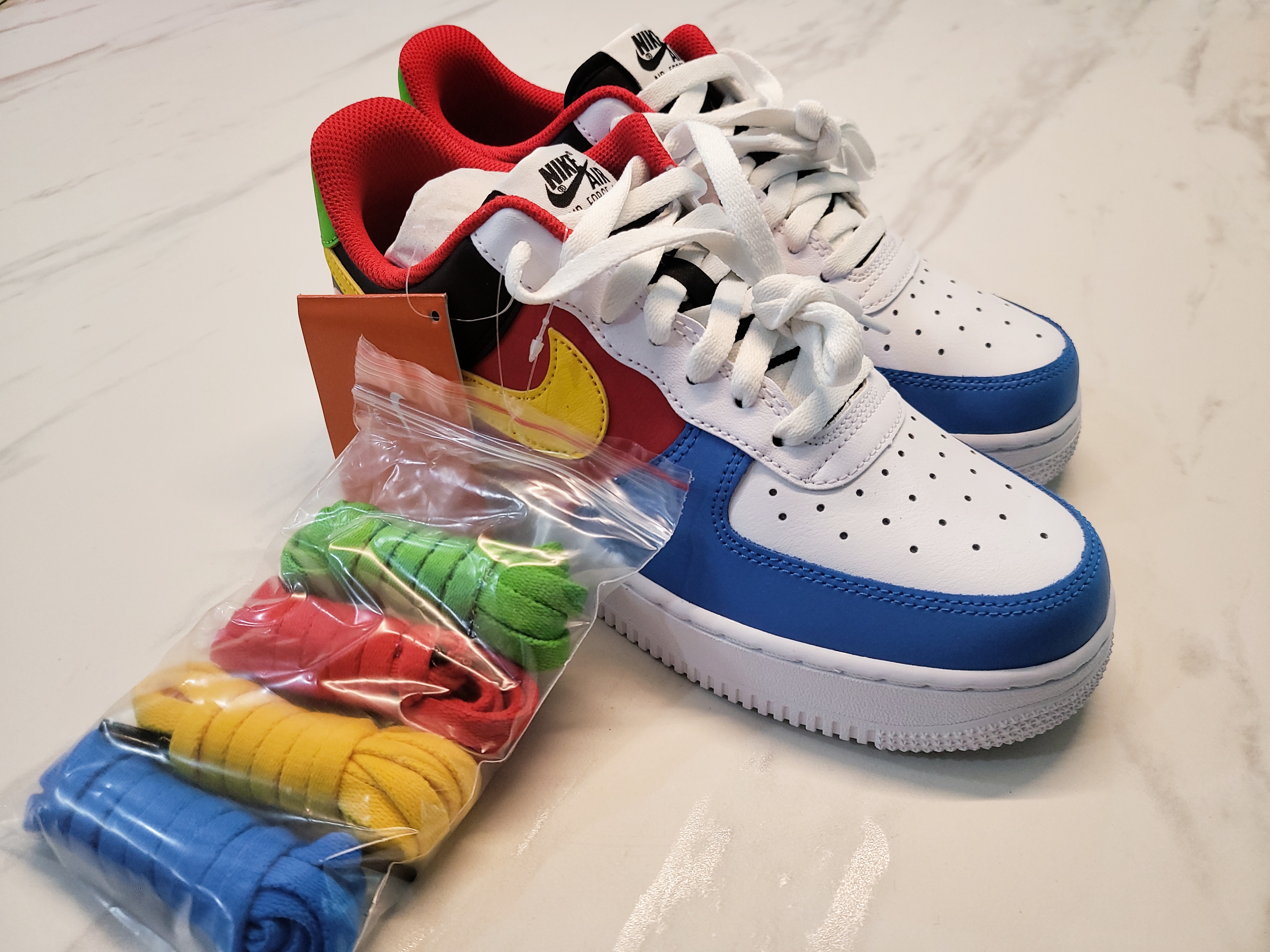 Nike x UNO Air Force 1 '07 QS White Yellow Zest 착용 스타일