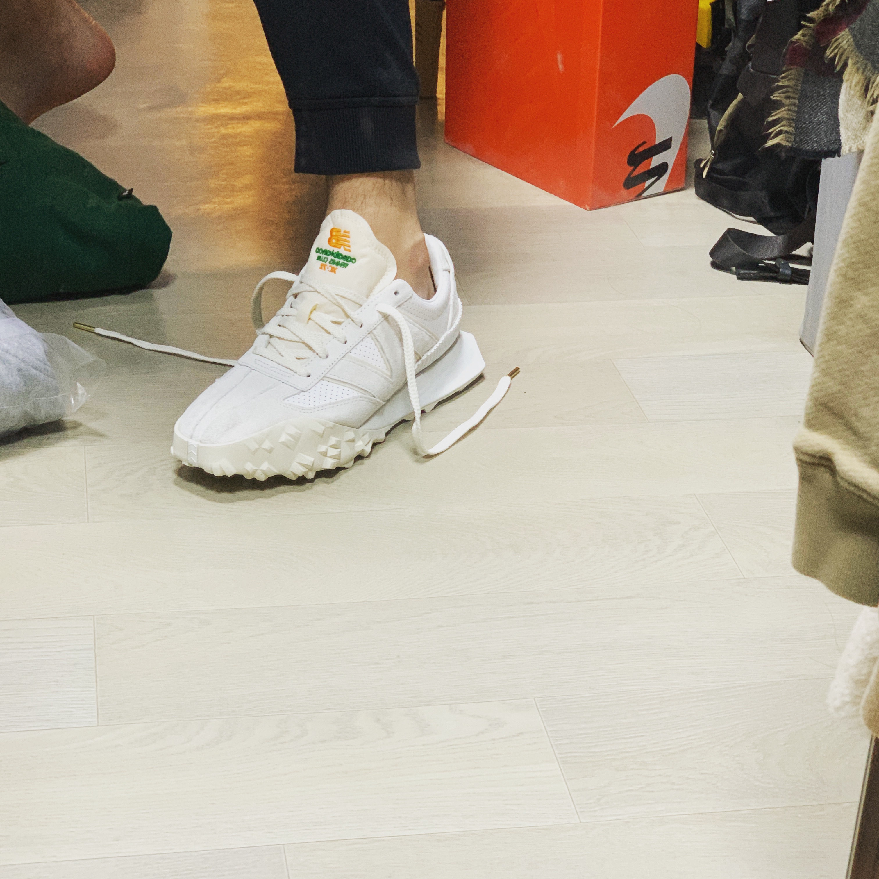 New Balance x Casablanca XC-72 Marshmallow Brilliant White 착용 스타일