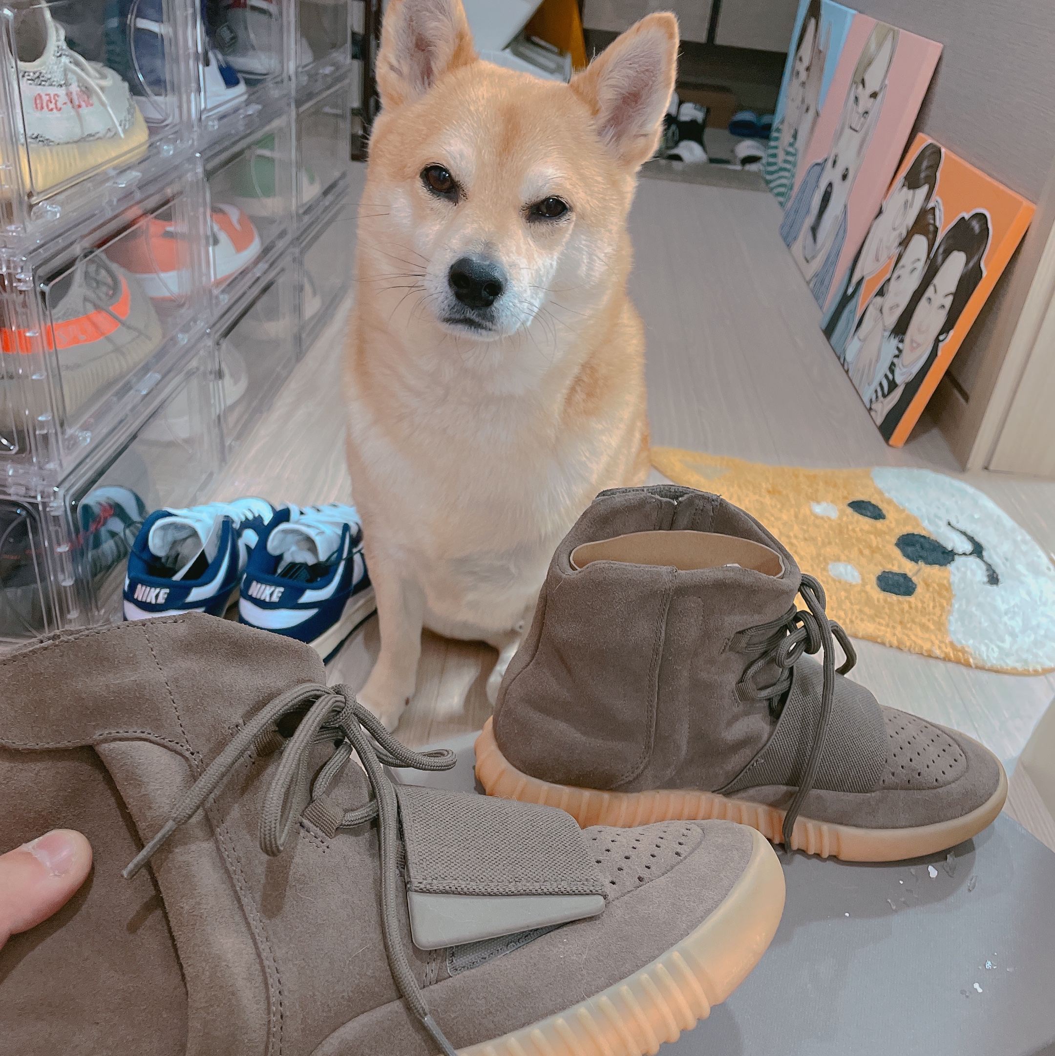 Adidas Yeezy Boost 750 Light Brown Gum (Chocolate) 착용 스타일 - 5