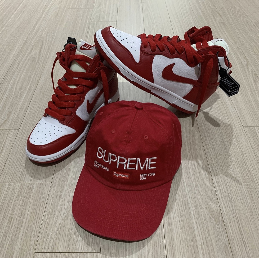 Nike Dunk High Retro QS St. John's, Supreme Est. 1994 6-Panel Red - 21FW 착용 스타일 - 1