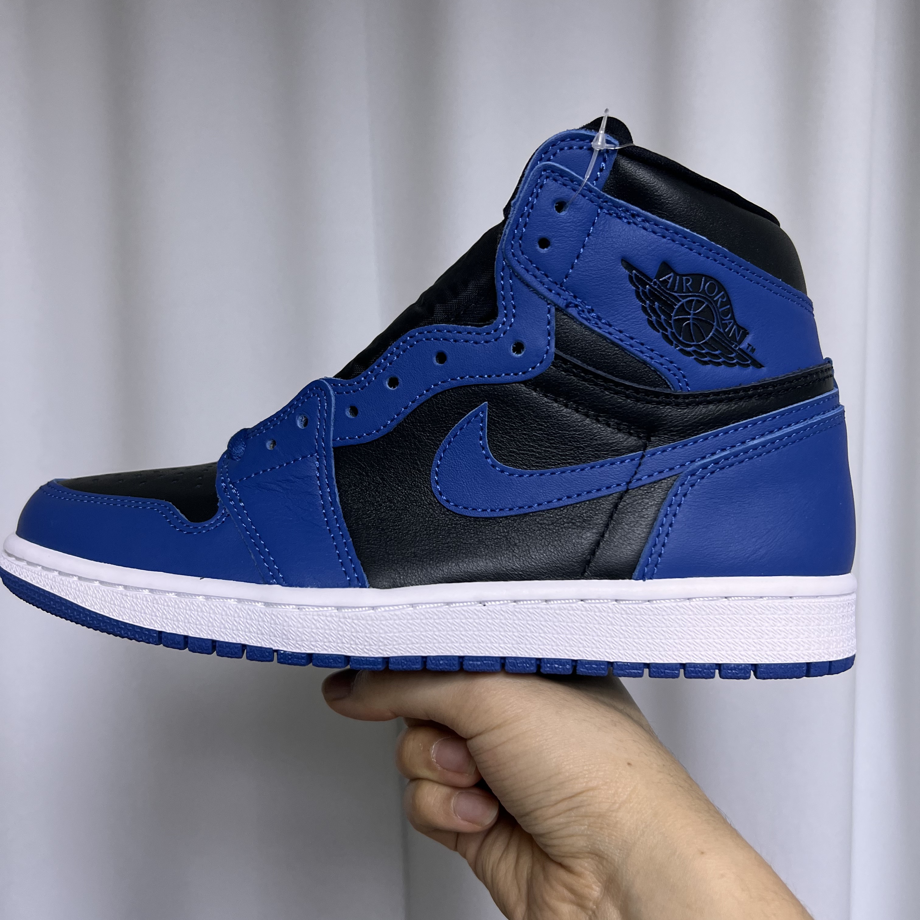 Jordan 1 Retro High OG Dark Marina Blue 착용 스타일 - 1