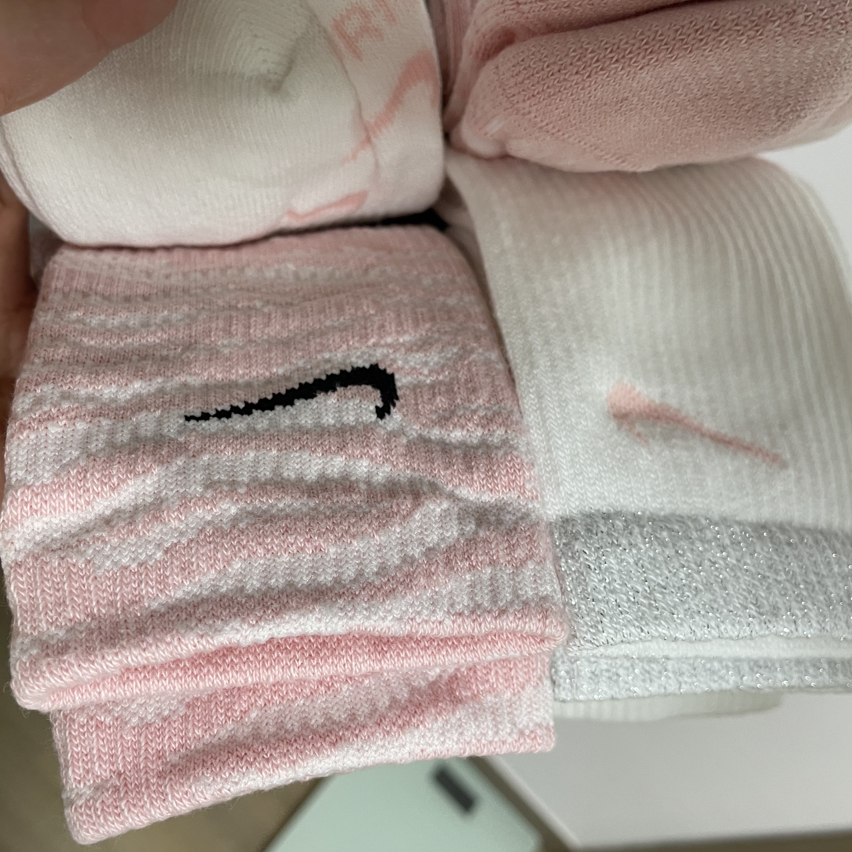 (Kids) Nike Everyday Plus Socks Pink White (6 Pack/Korean Ver.) 착용 스타일 - 3