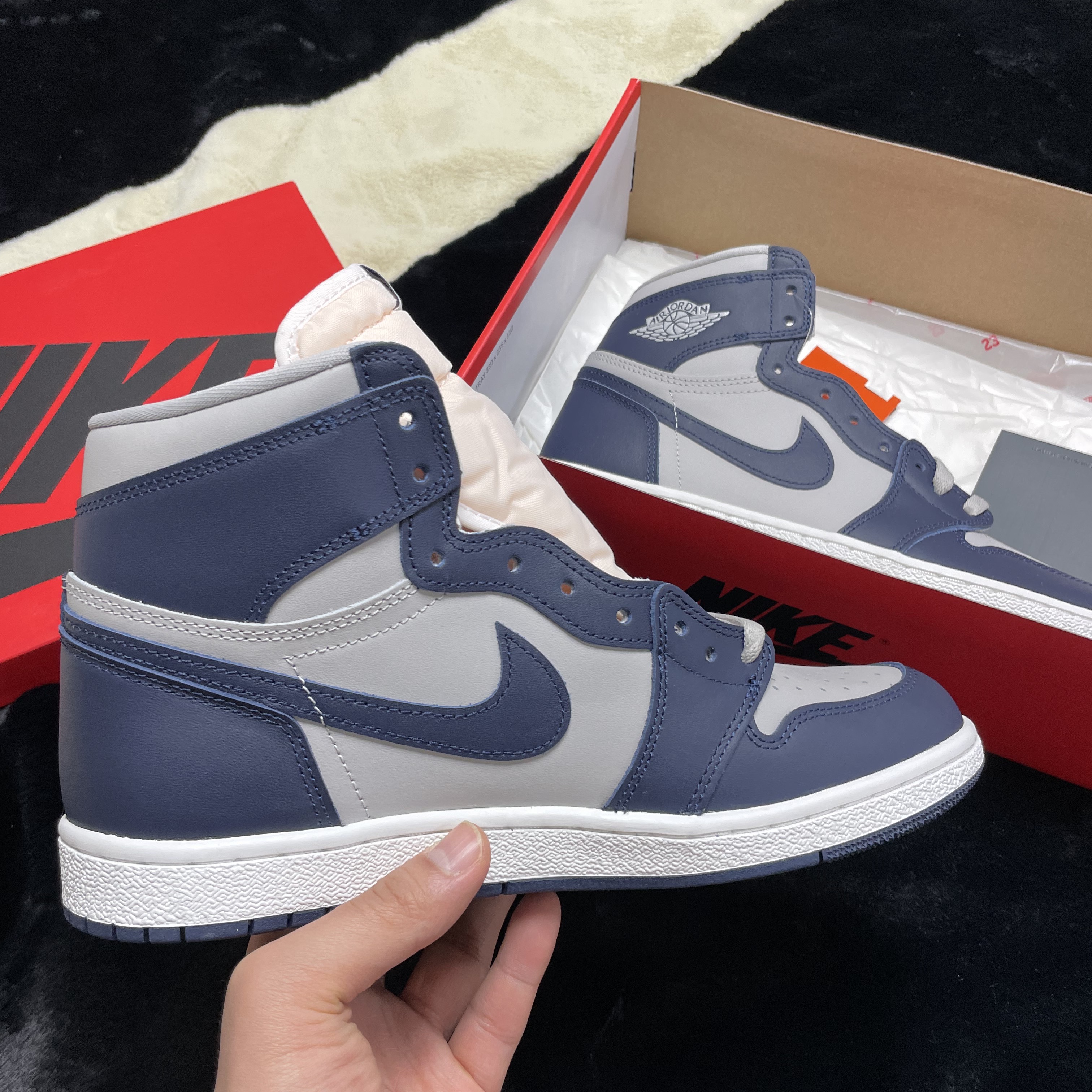 Jordan 1 High 85 College Navy 착용 스타일 - 2