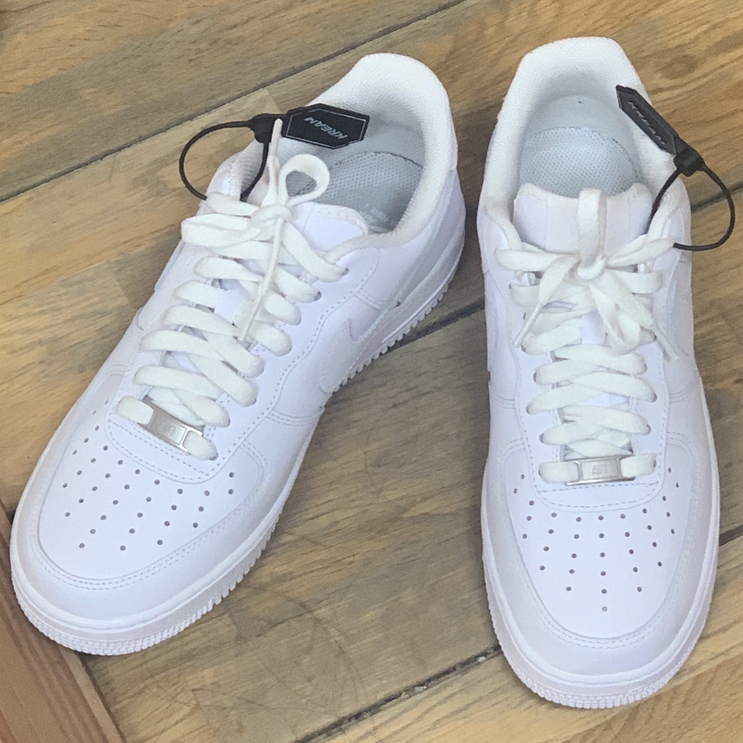 (W) Nike Air Force 1 '07 Low White 착용 스타일