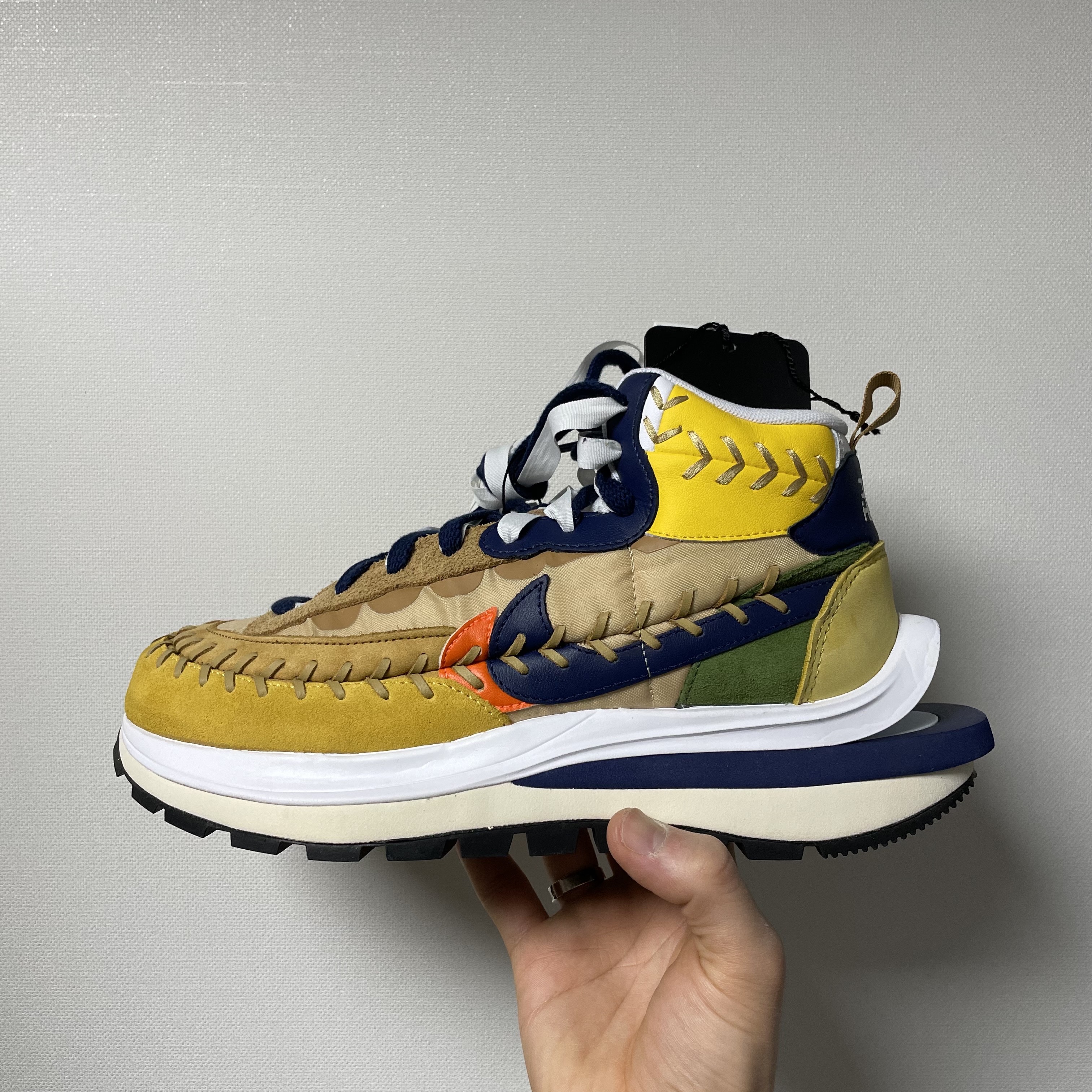 Nike x Sacai x Jean Paul Gaultier VaporWaffle Sesame Blue Void 착용 스타일