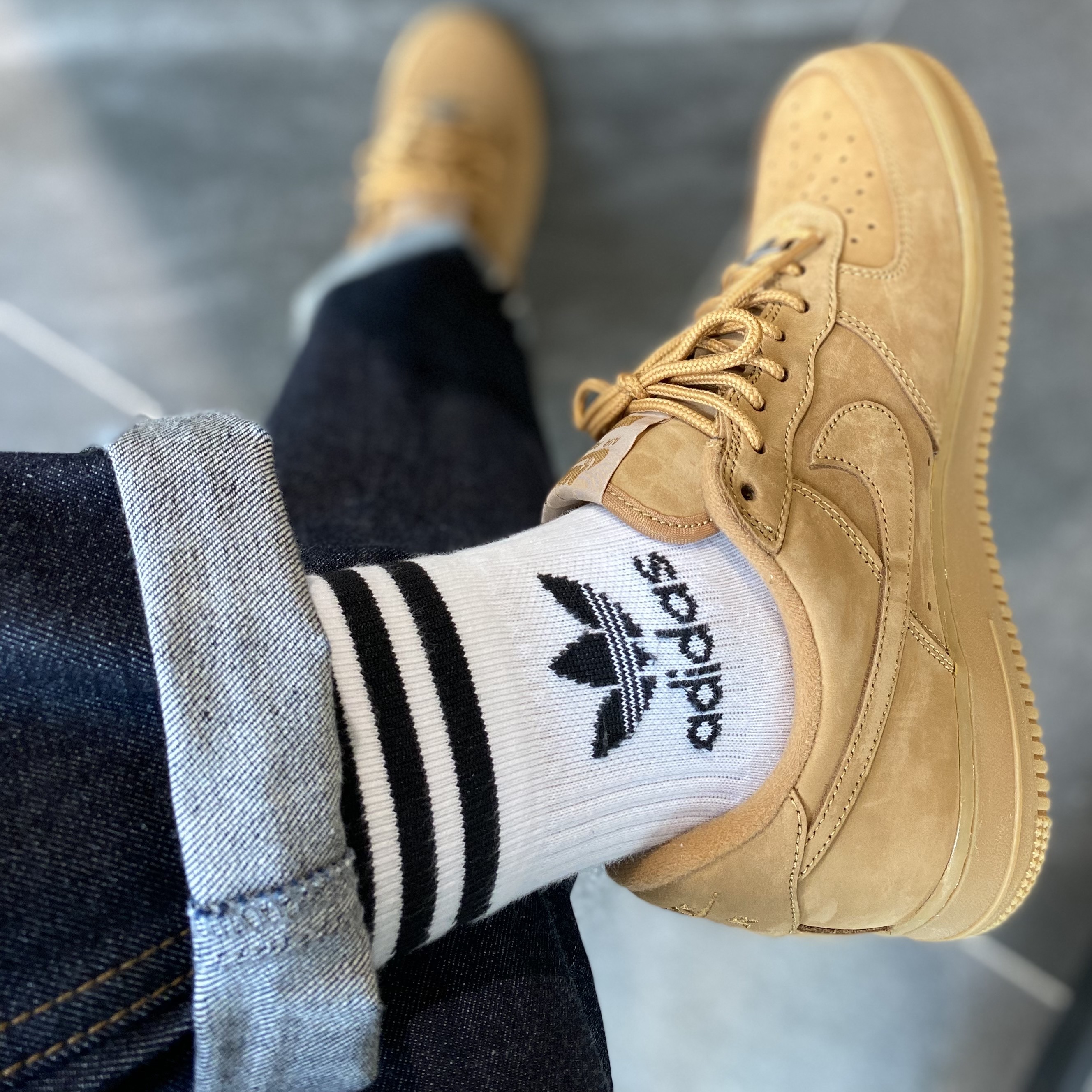Nike x Supreme Air Force 1 Low Flax 착용 스타일
