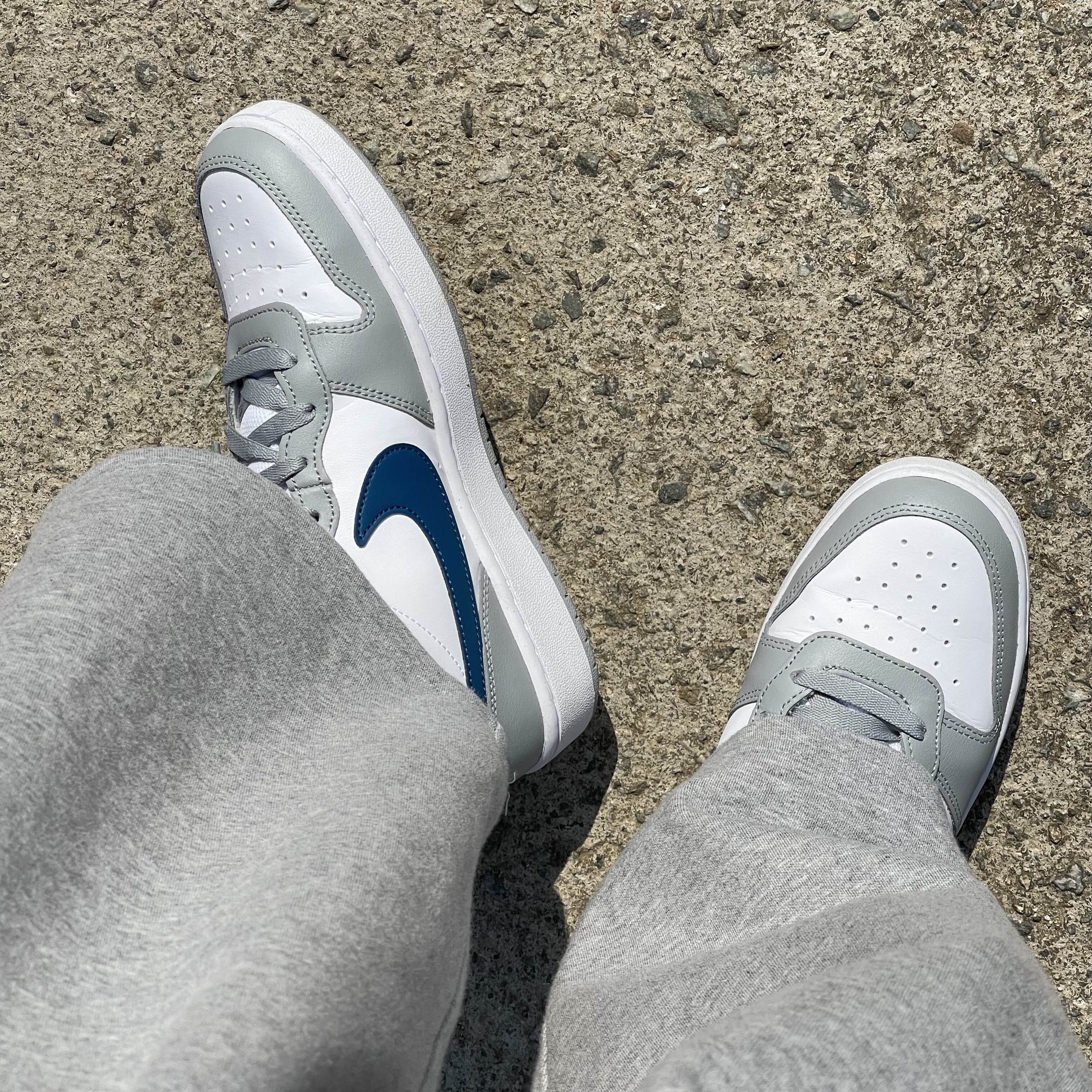 (GS) Nike Court Borough Low 2 Light Smoke Grey 착용 스타일