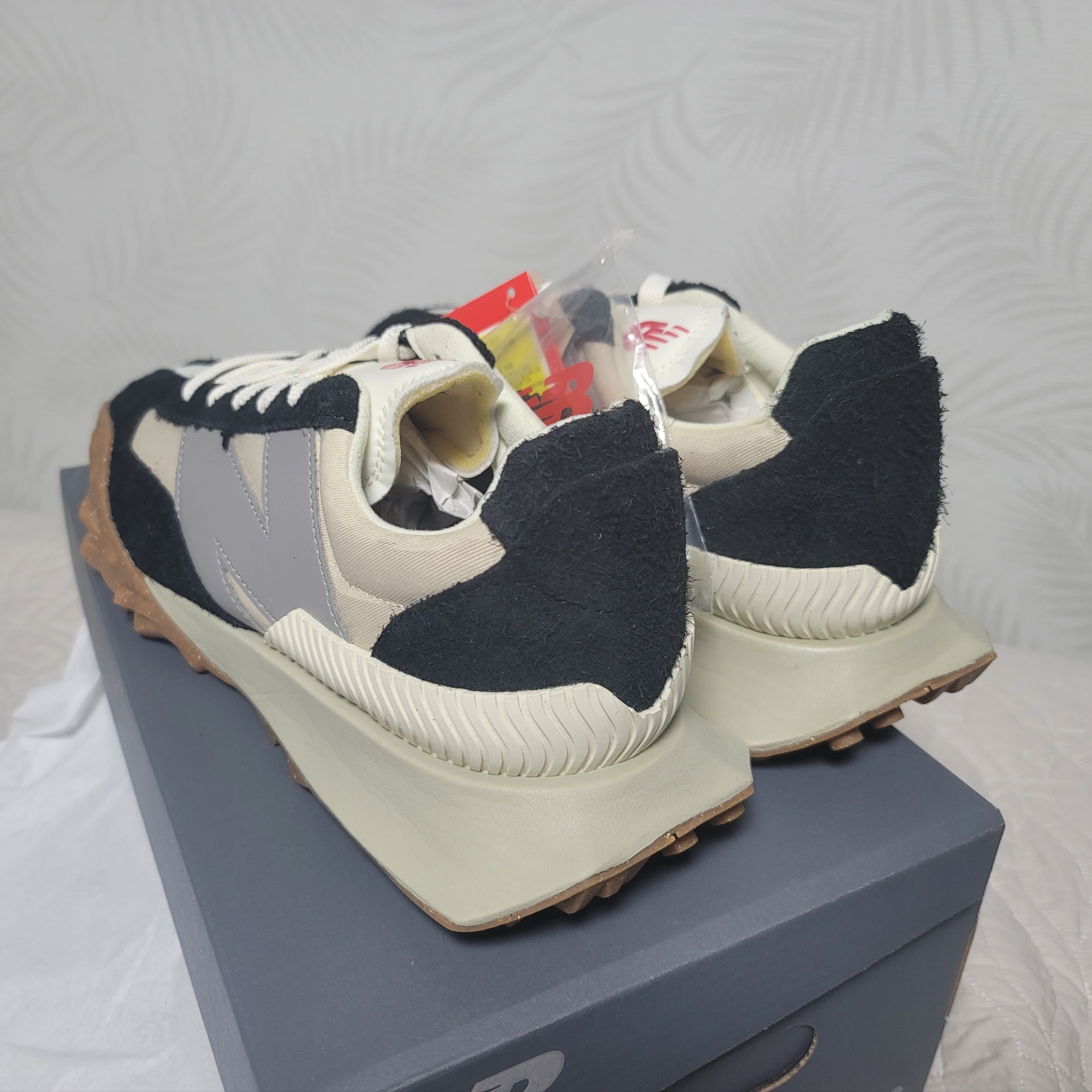 New Balance XC-72 Black Beige 착용 스타일 - 2