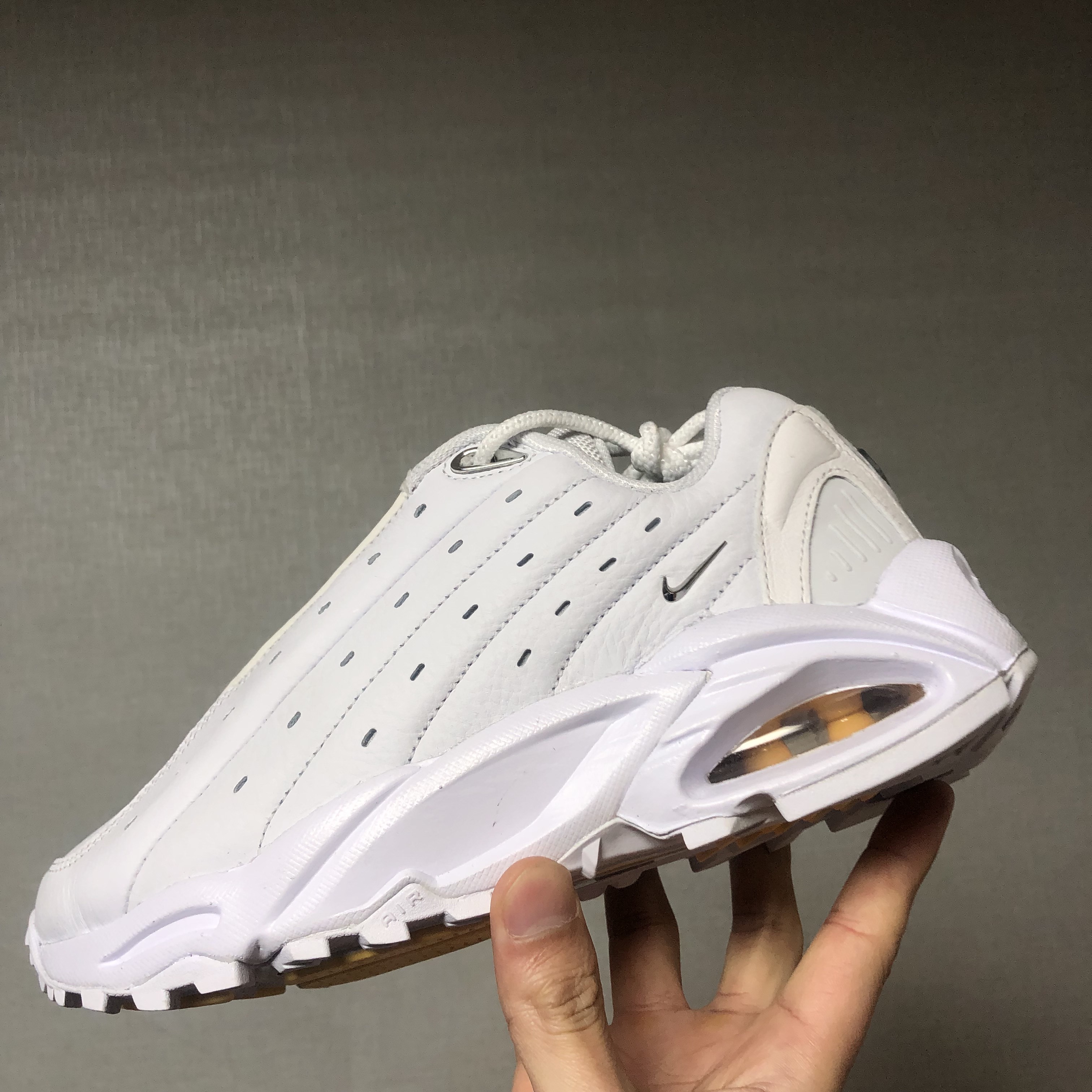Nike x Drake Nocta Hot Step Air Terra Triple White 착용 스타일