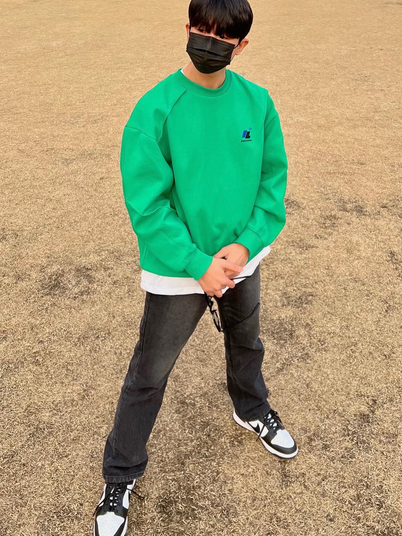 Zara x Ader Error Oversize Sweatshirt Green, Nike Dunk Low Retro Black 착용 스타일