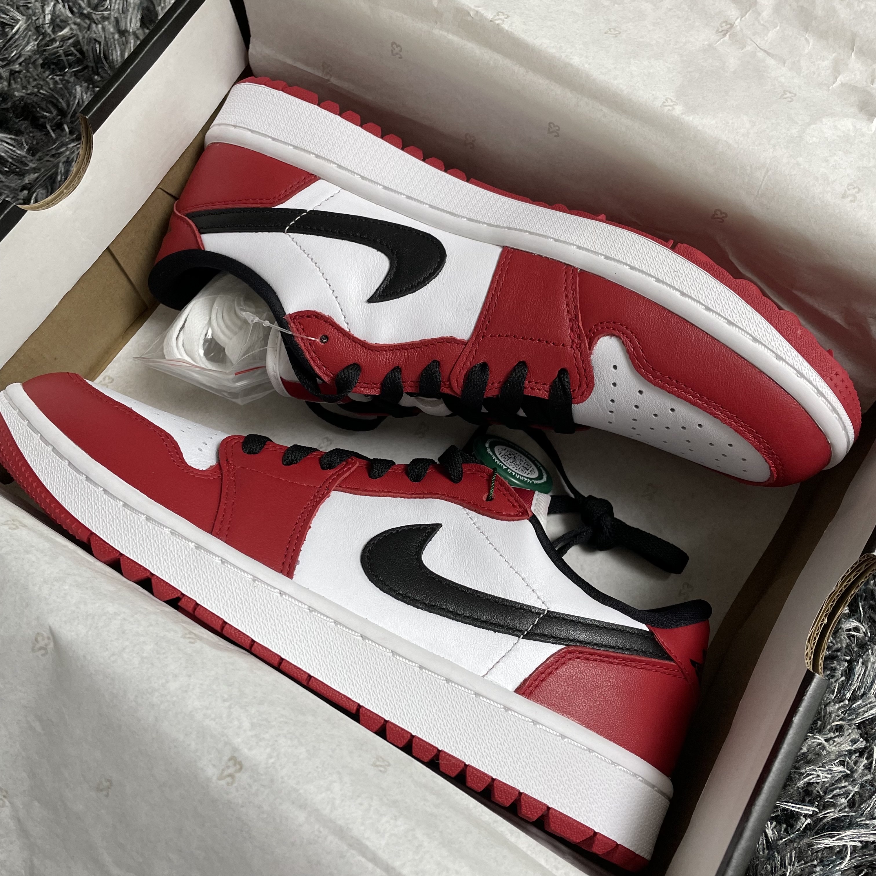 Jordan 1 Low Golf Chicago 착용 스타일