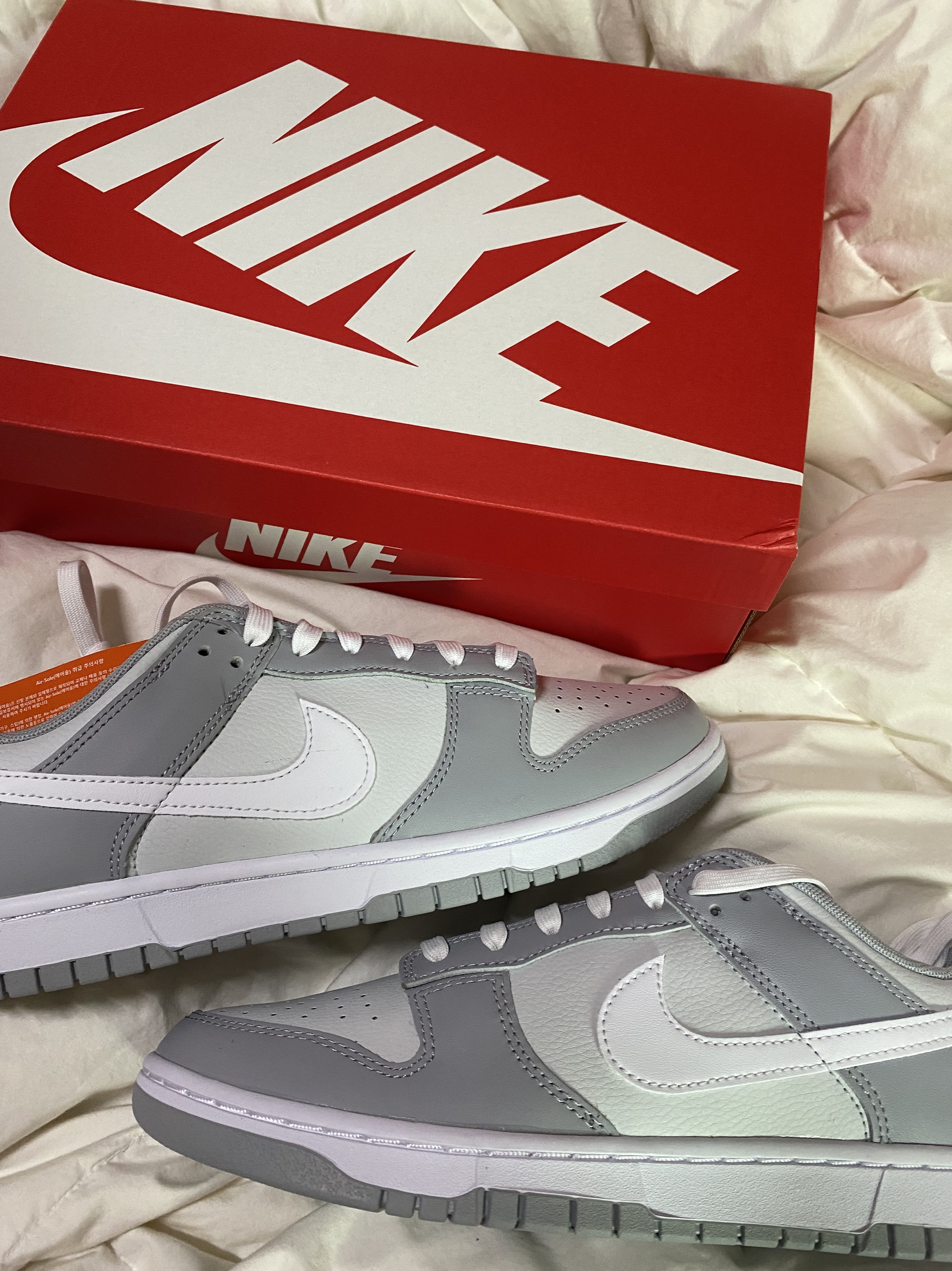 Nike Dunk Low Retro Wolf Grey 착용 스타일 - 3