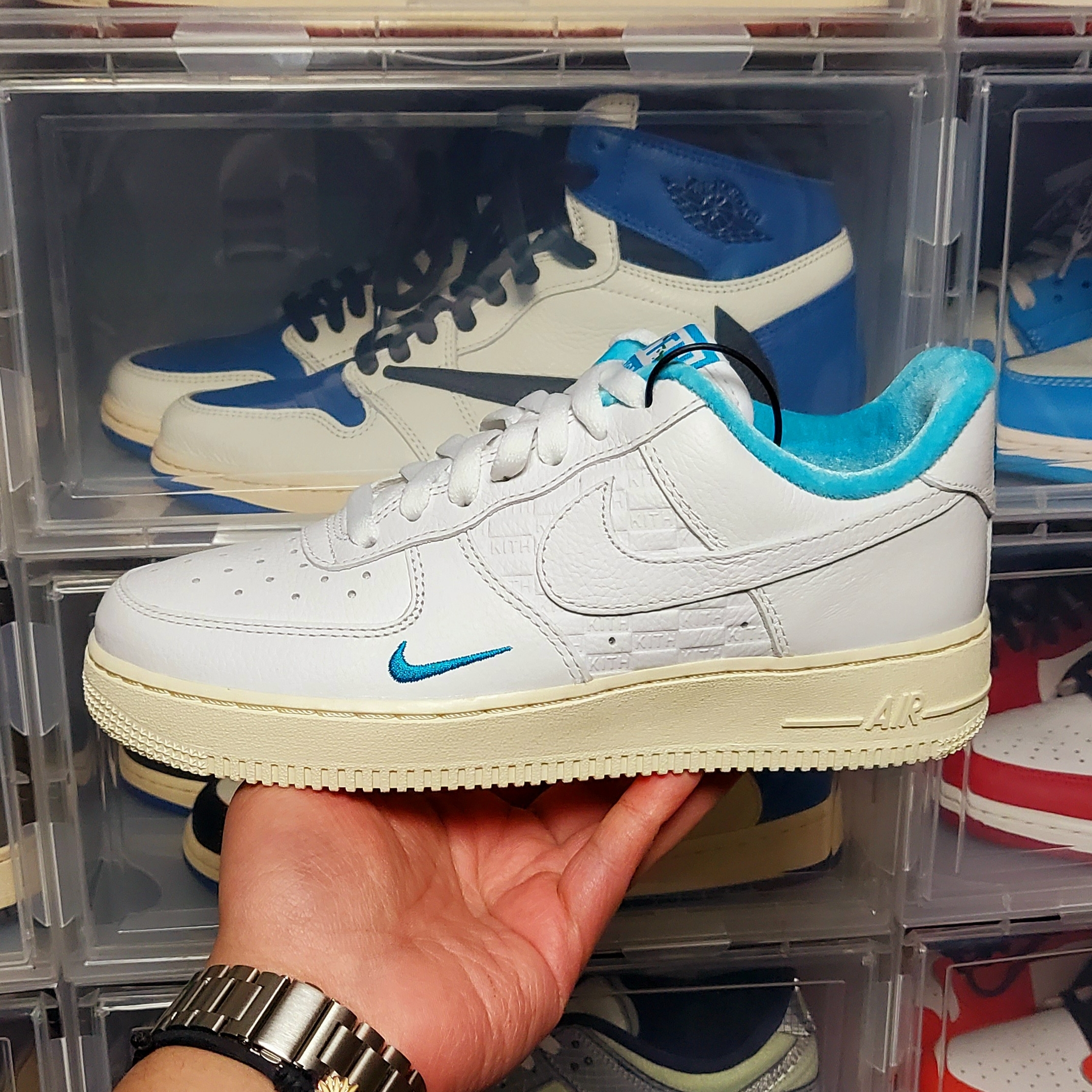 Nike x Kith Air Force 1 Low Hawaii 착용 스타일 - 2