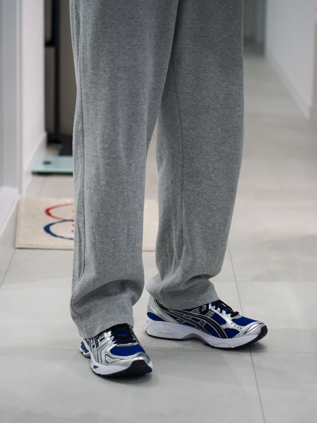 Asics Gel-Kayano 14 Monaco Blue Black 착용 스타일 - 1