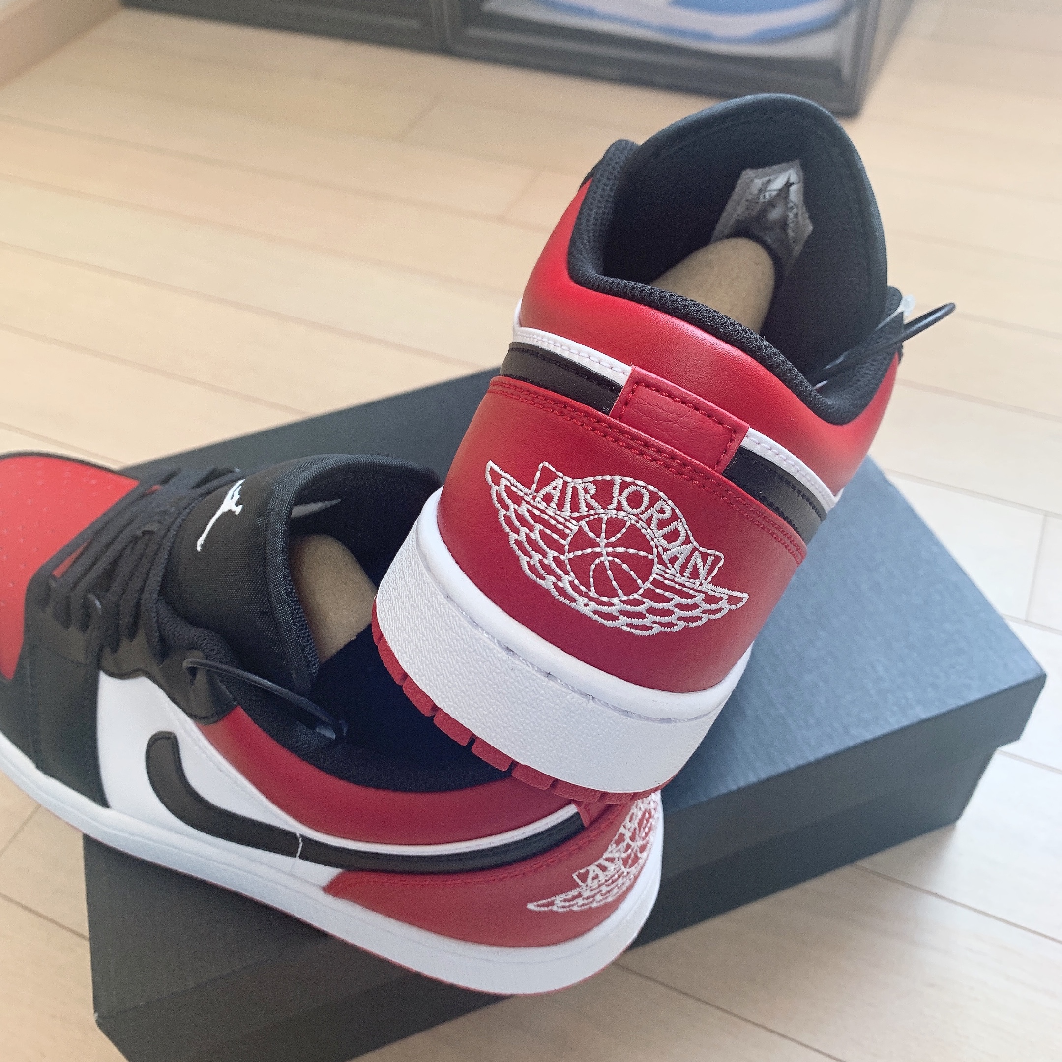 Jordan 1 Low Bred Toe 착용 스타일 - 3