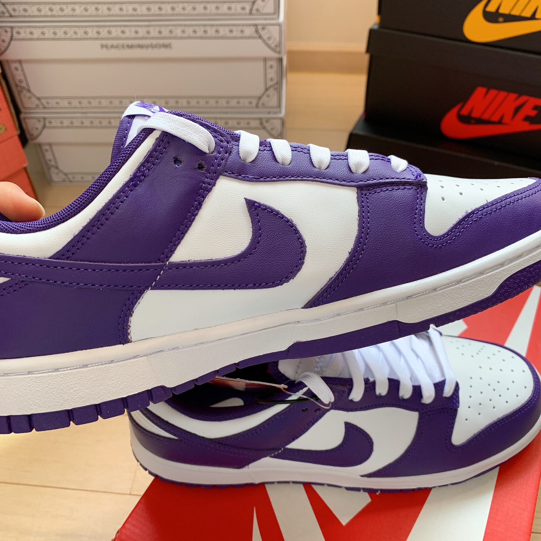Nike Dunk Low Retro Championship Court Purple 착용 스타일 - 3