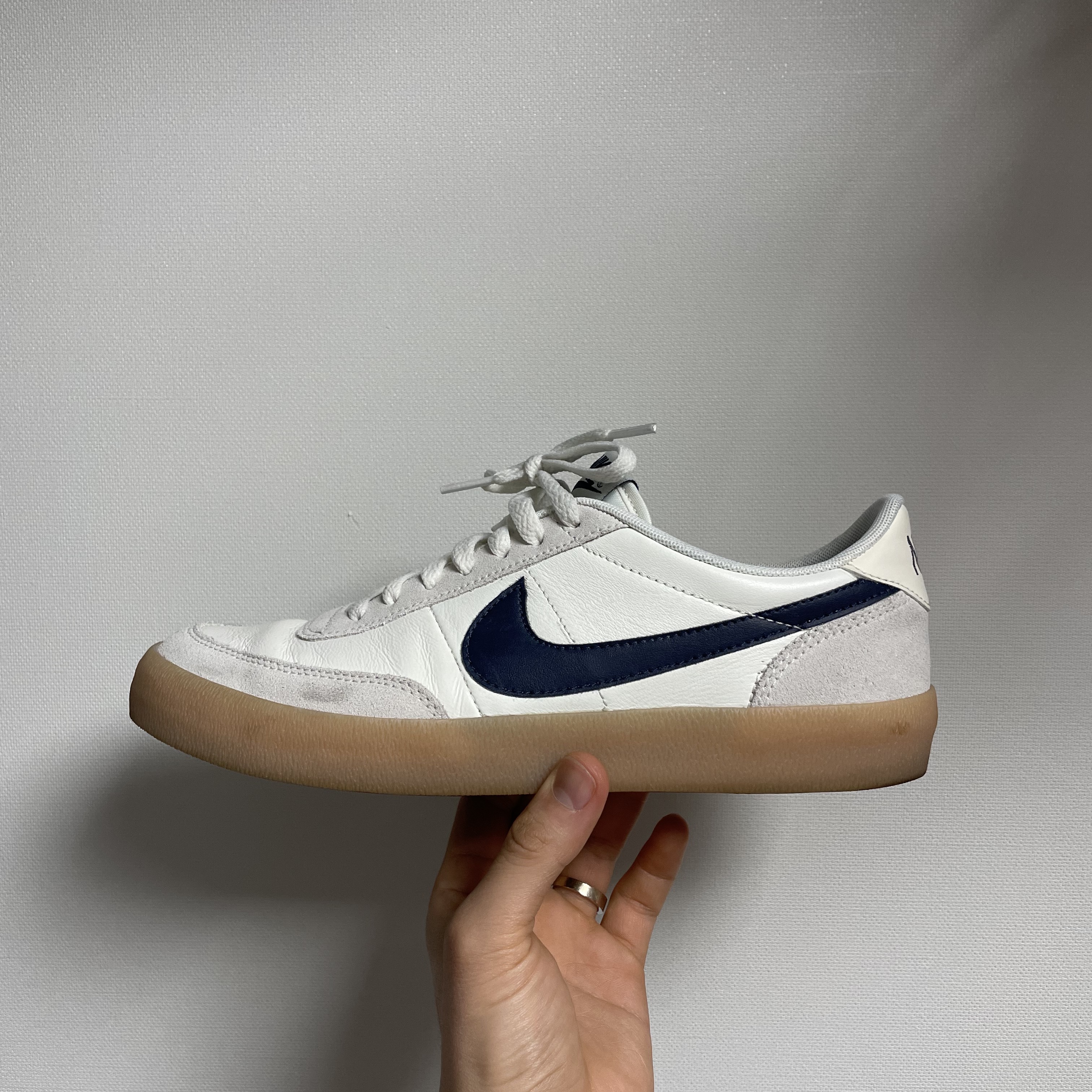 Nike x J.Crew Killshot 2 Sail Midnight Navy 착용 스타일
