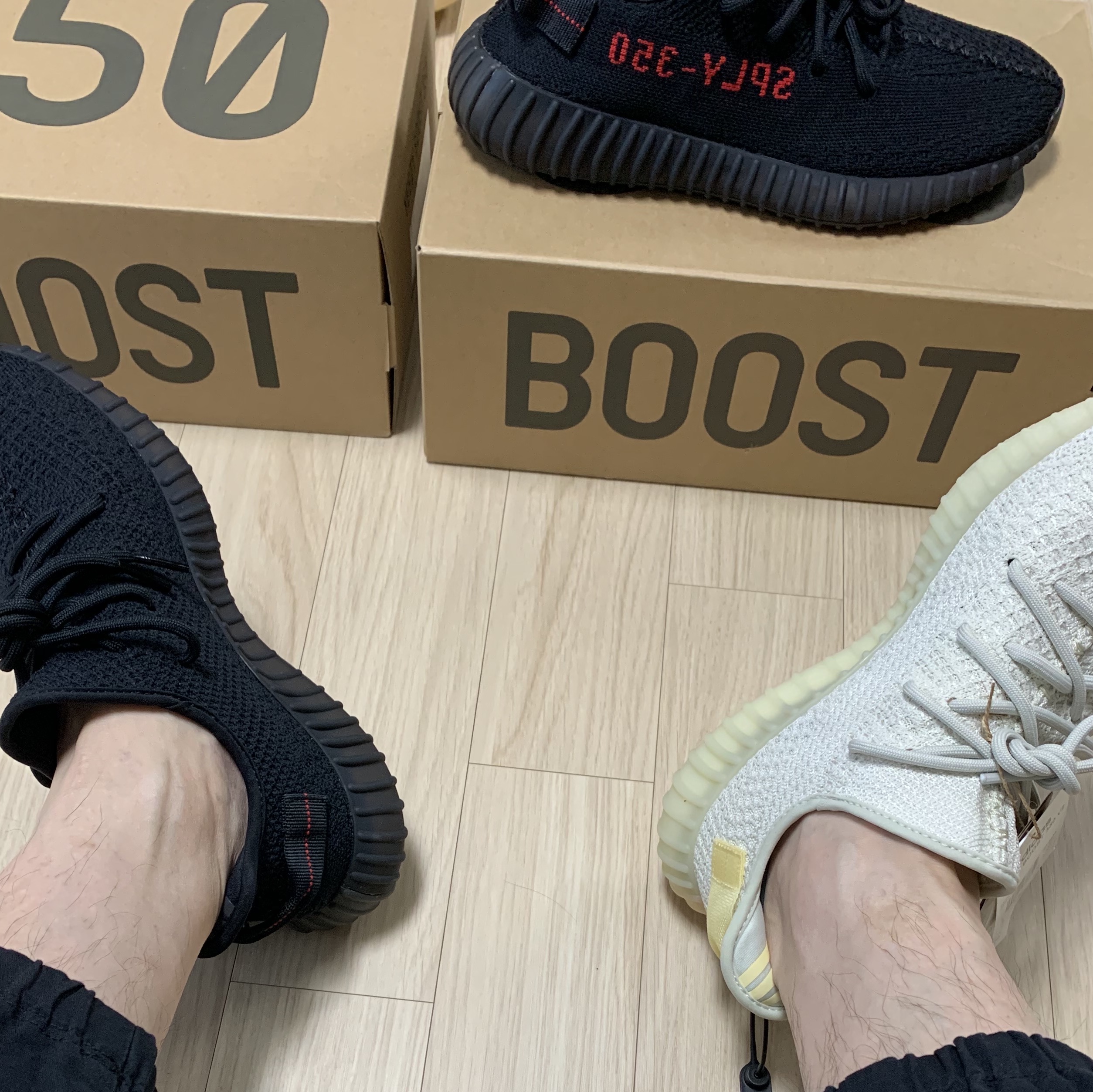 Adidas Yeezy Boost 350 V2 Black Red 2020, Adidas Yeezy Boost 350 V2 Light 착용 스타일