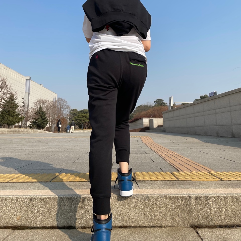 Jordan 1 Retro High OG Dark Marina Blue 착용 스타일