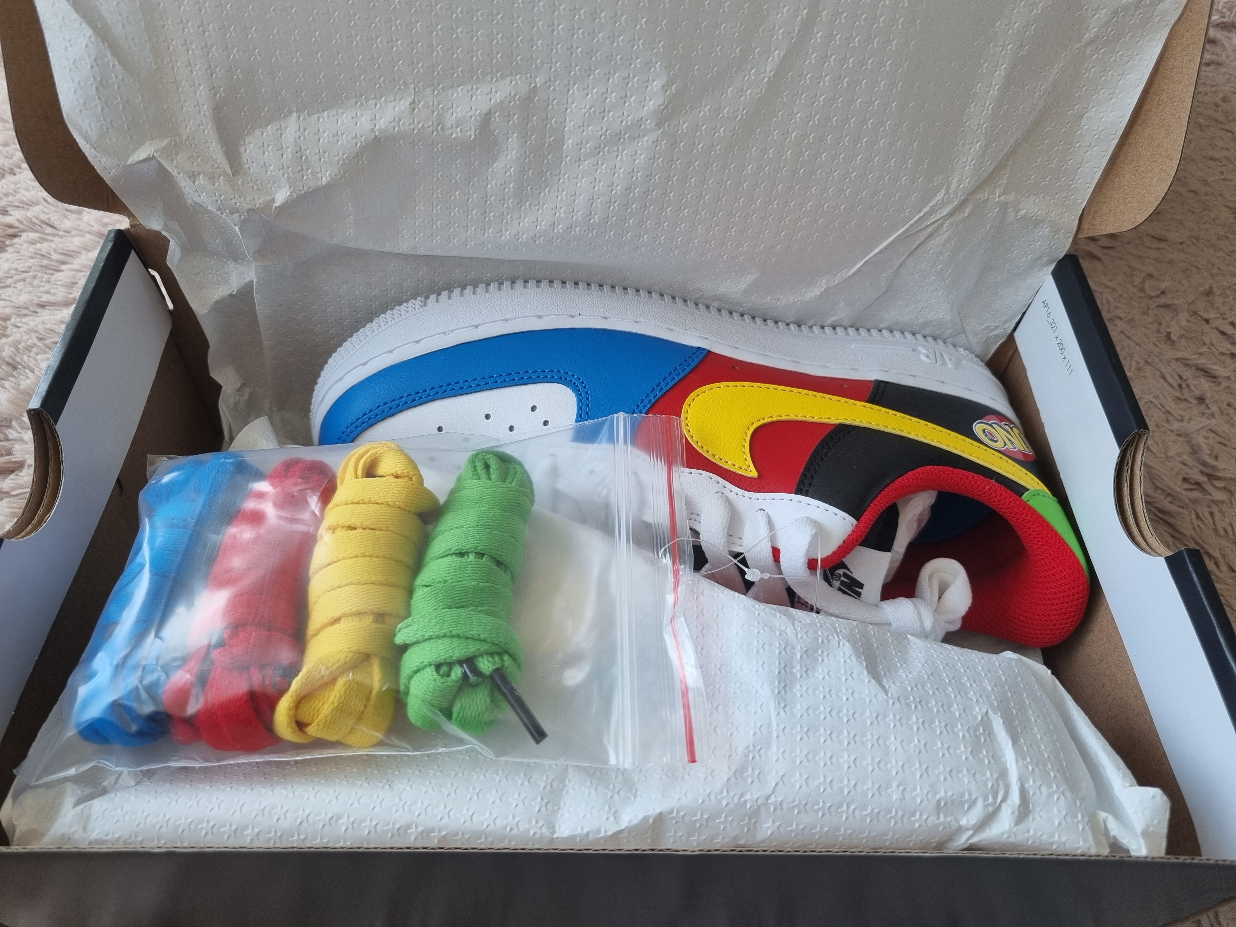 Nike x UNO Air Force 1 '07 QS White Yellow Zest 착용 스타일