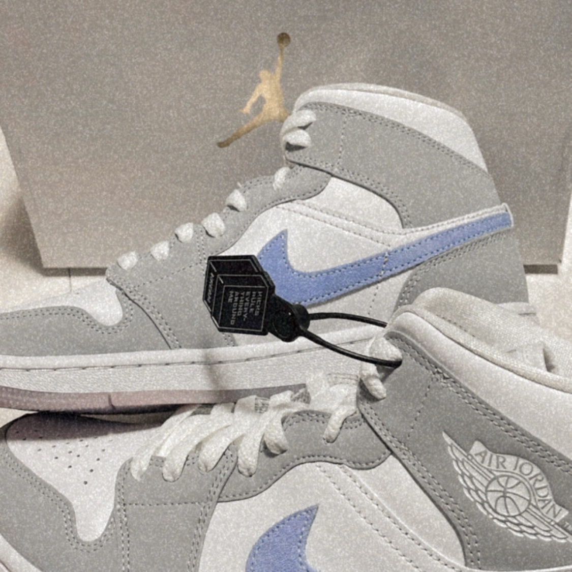 (W) Jordan 1 Mid Wolf Grey 착용 스타일