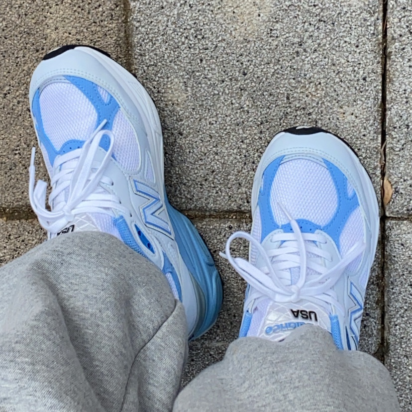 (W) New Balance 990v3 Made in USA White Blue - B Standard 착용 스타일