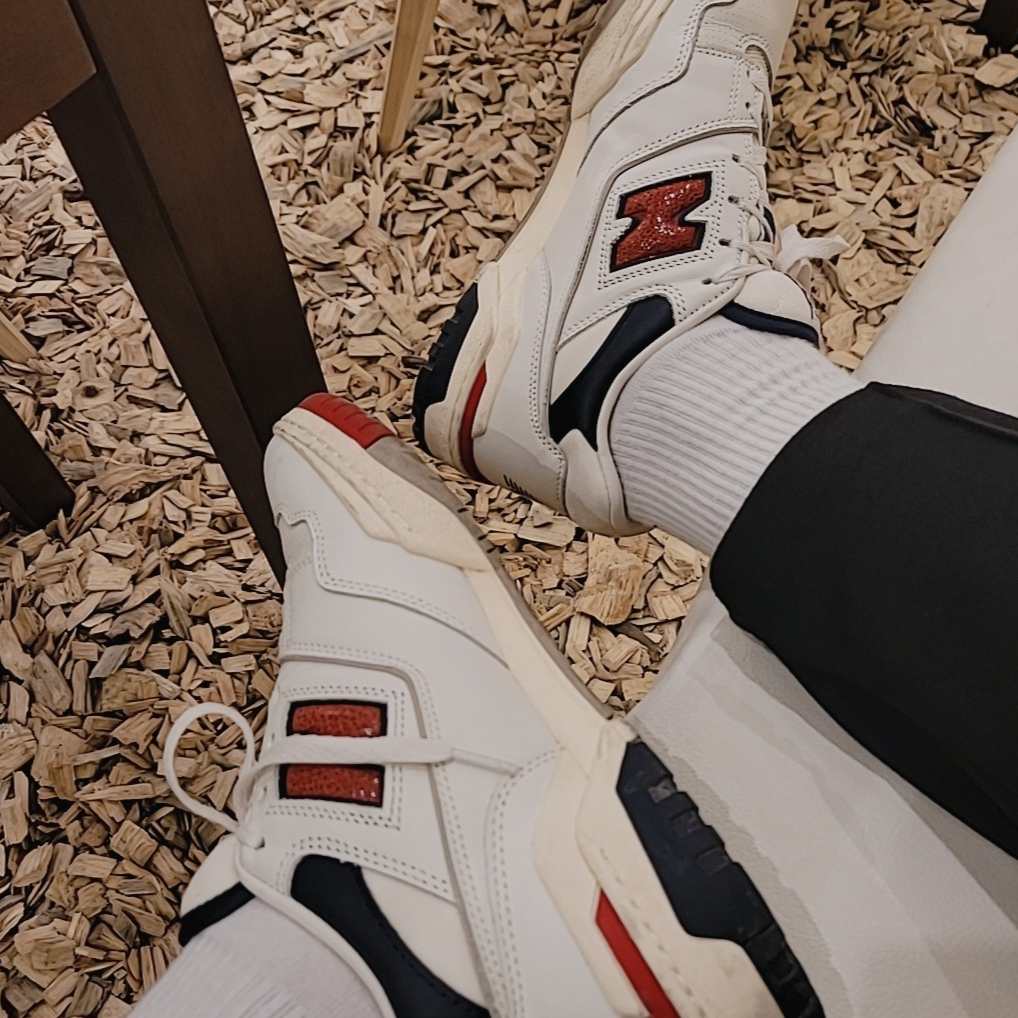New Balance x Aime Leon Dore 550 Navy Red 착용 스타일