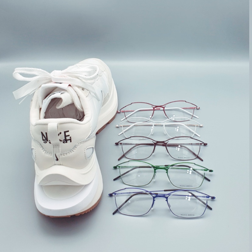 Nike x Sacai VaporWaffle White and Gum 착용 스타일
