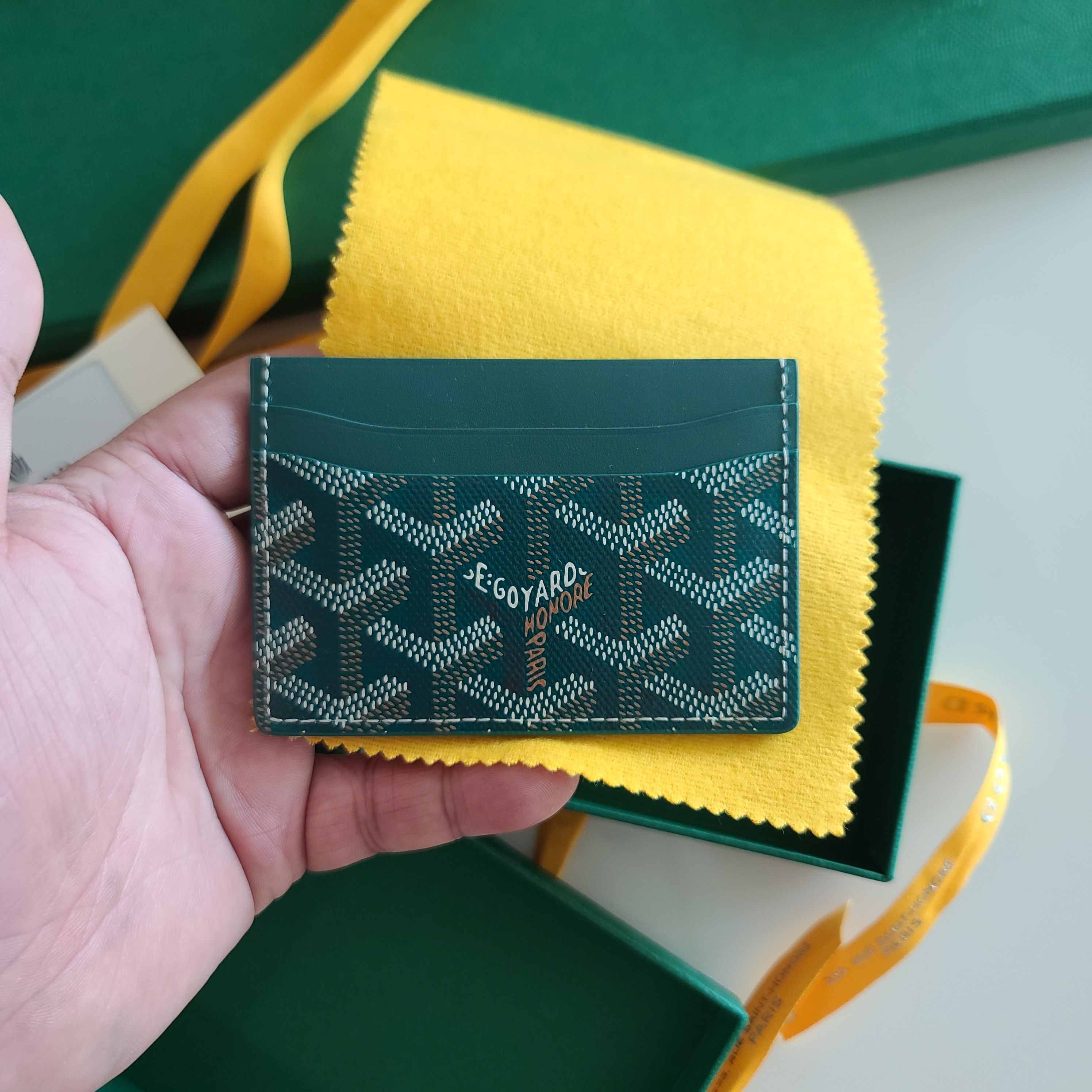 Goyard Saint Sulpice Card Holder Green 착용 스타일 - 2