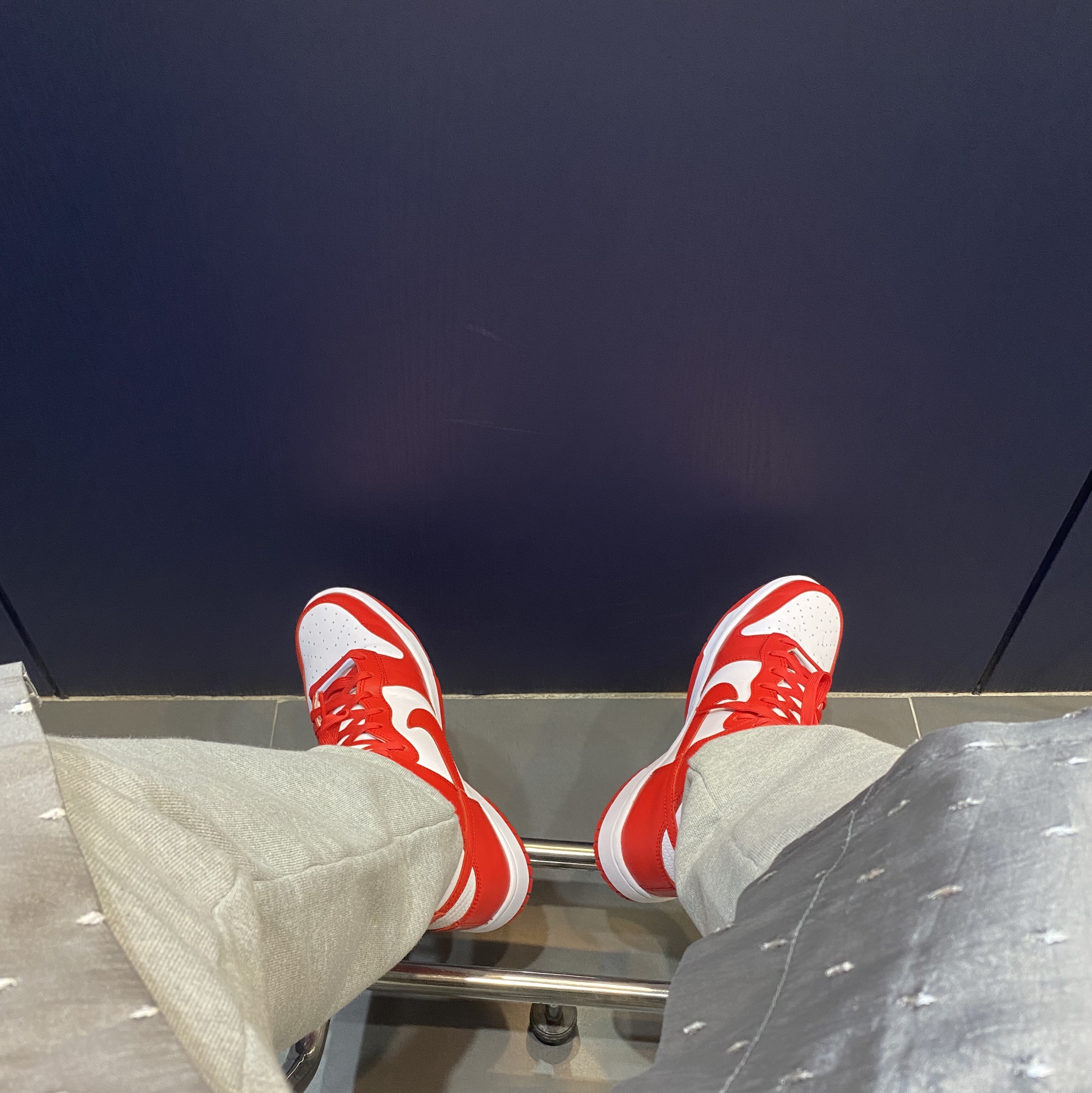 Nike Dunk High Retro Championship White and Red 착용 스타일