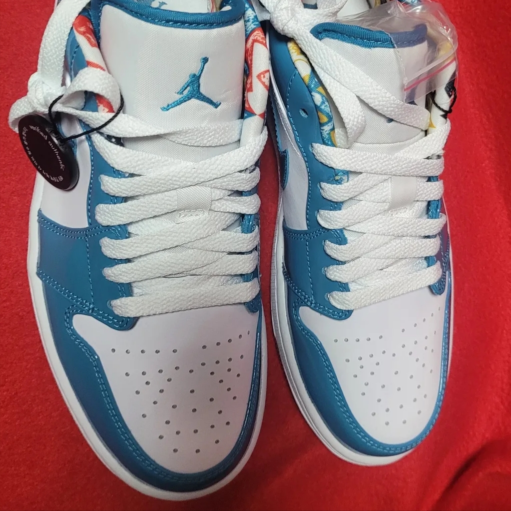 Jordan 1 Low SE Barcelona 착용 스타일 - 3