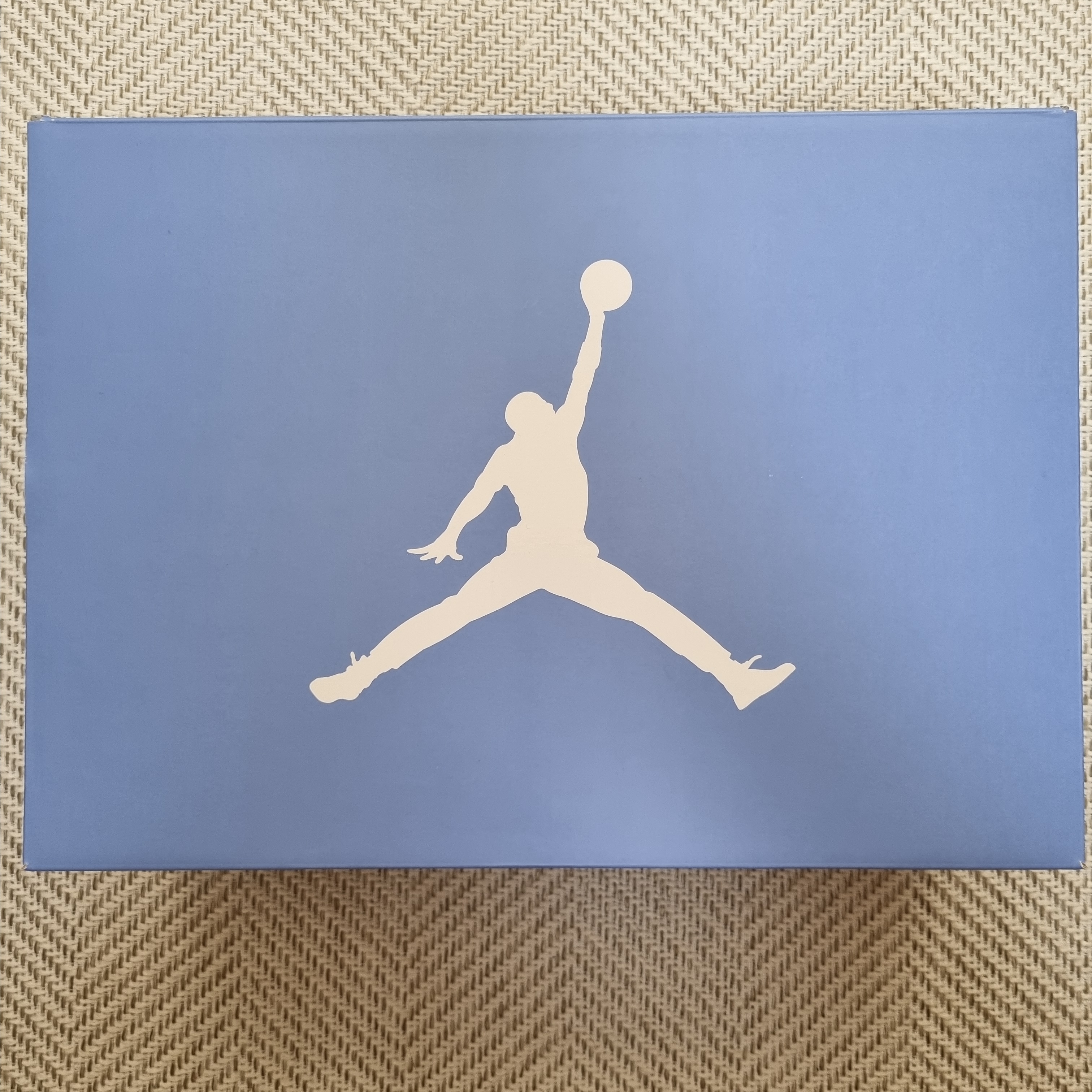 Jordan 6 Retro University Blue 착용 스타일 - 5