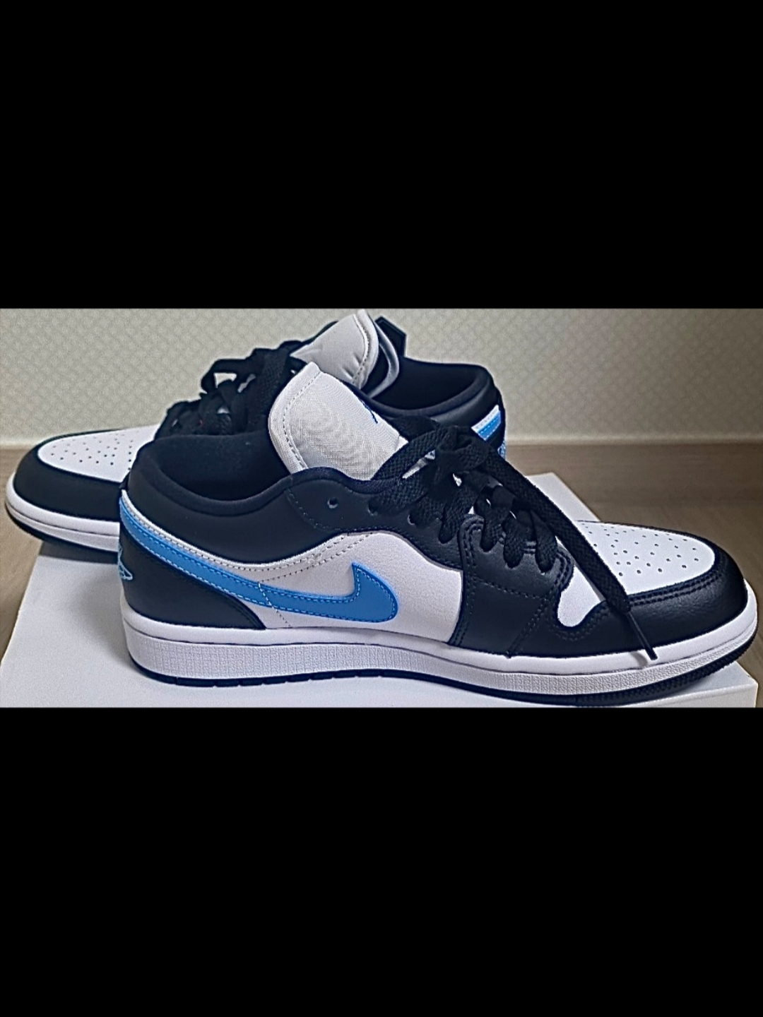 (W) Jordan 1 Low Black University Blue 착용 스타일