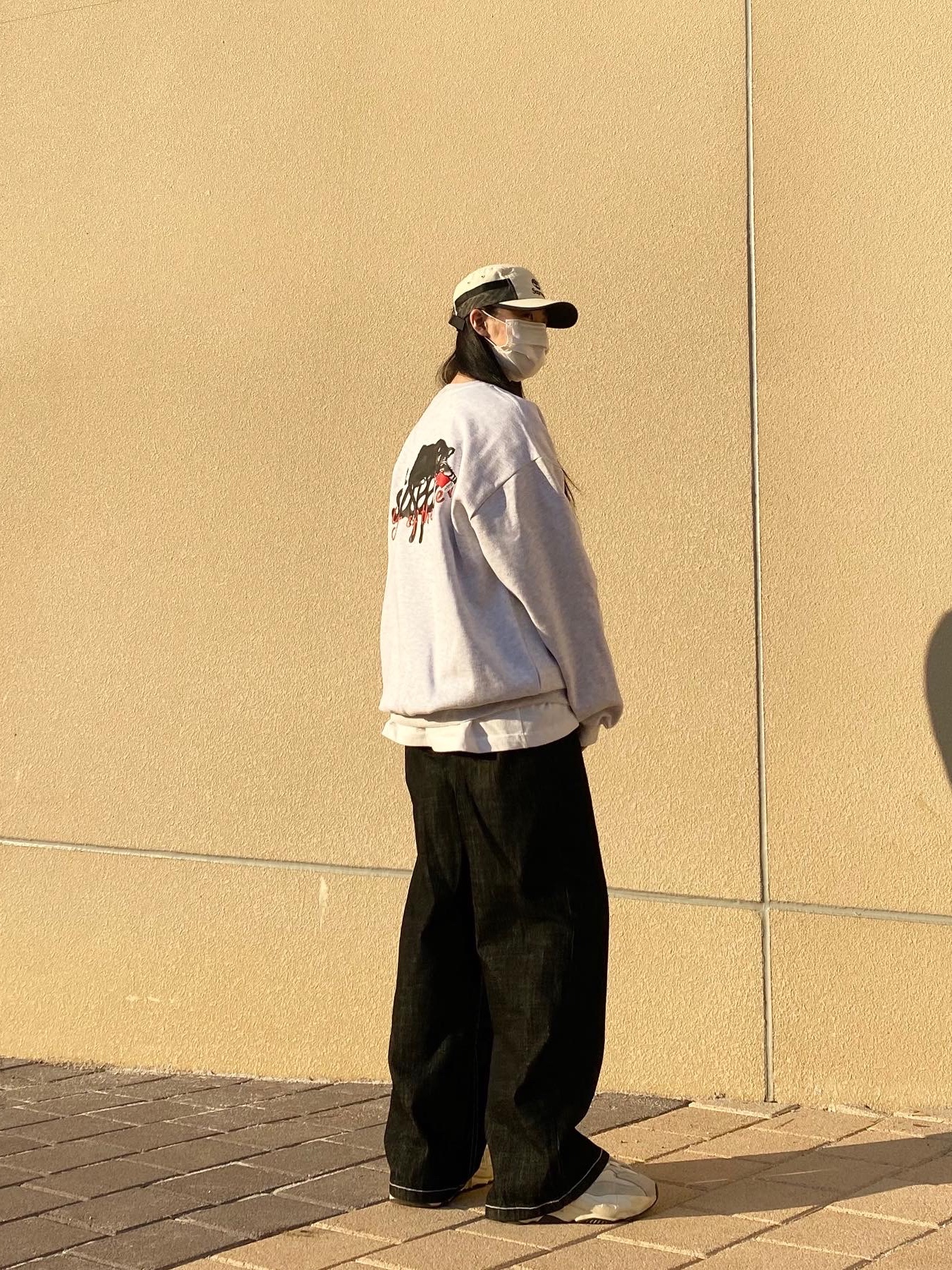 Adidas Yeezy Boost 700 Analog 2019, Supreme x Timberland Camp Cap Stone - 21SS 착용 스타일 - 2