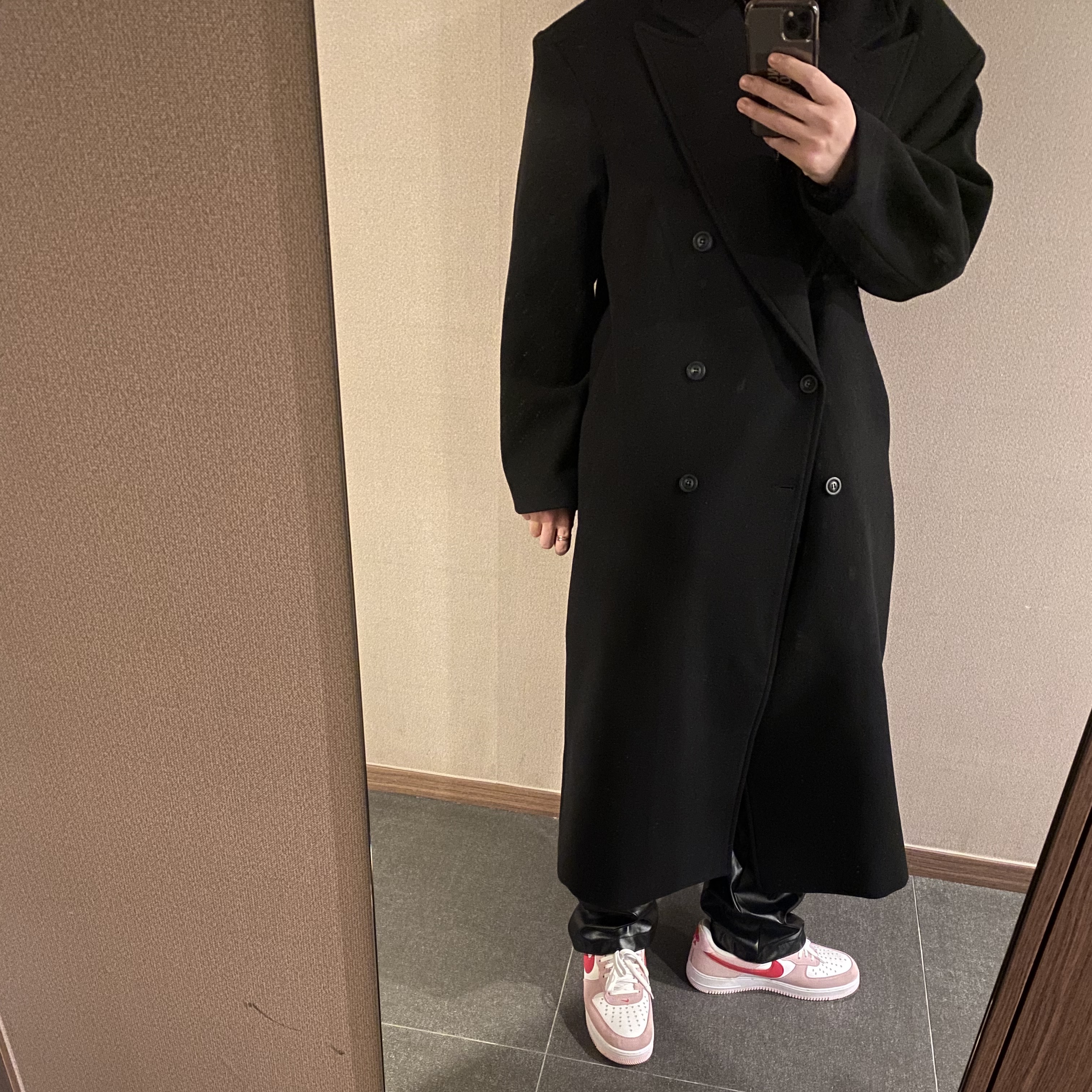 Nike Air Force 1 '07 QS Valentine's Day 착용 스타일