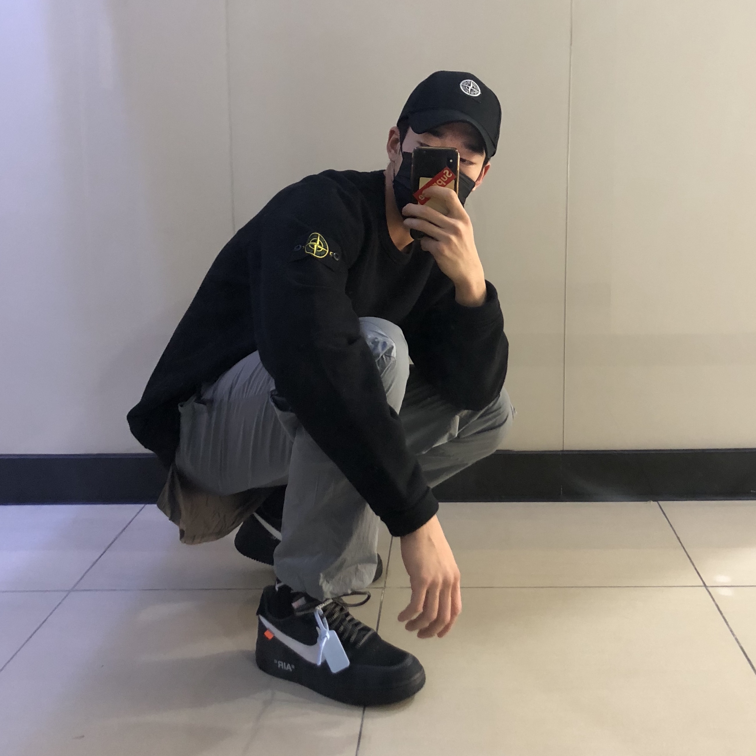 Nike x Off-White Air Force 1 Low Black White 착용 스타일