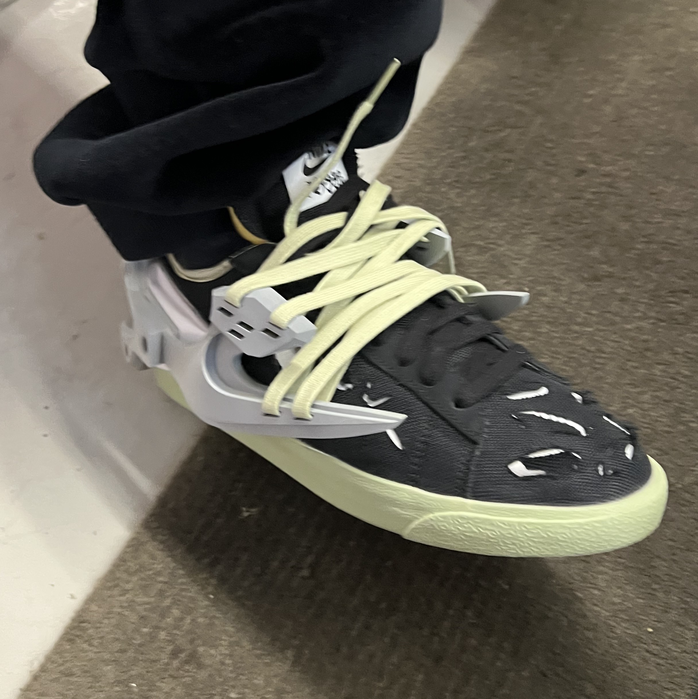 Nike x Acronym Blazer Low Black 착용 스타일