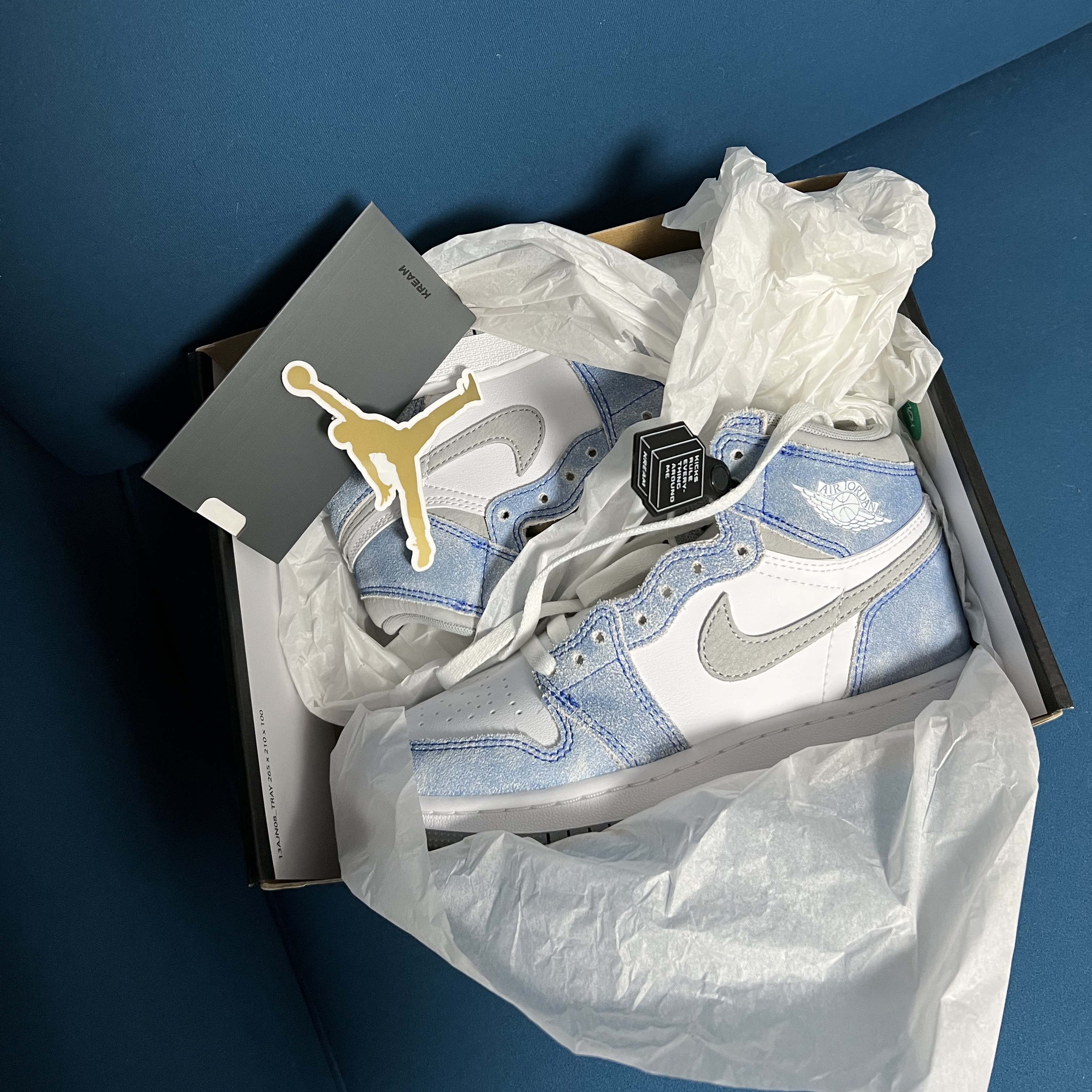 (GS) Jordan 1 Retro High OG Hyper Royal 착용 스타일