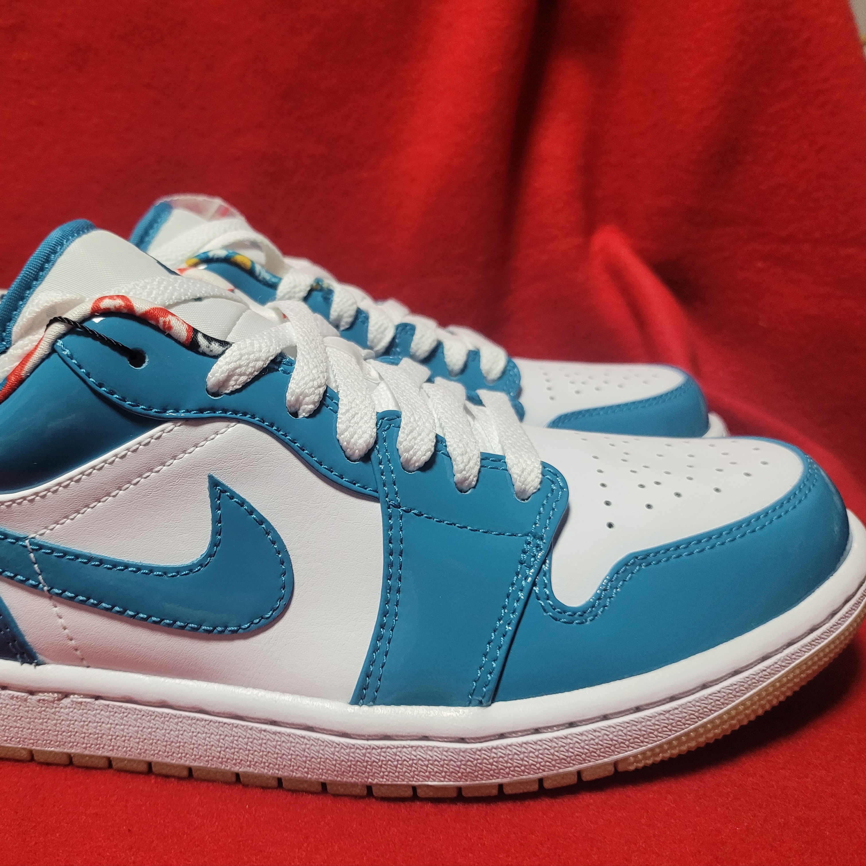 Jordan 1 Low SE Barcelona 착용 스타일 - 2