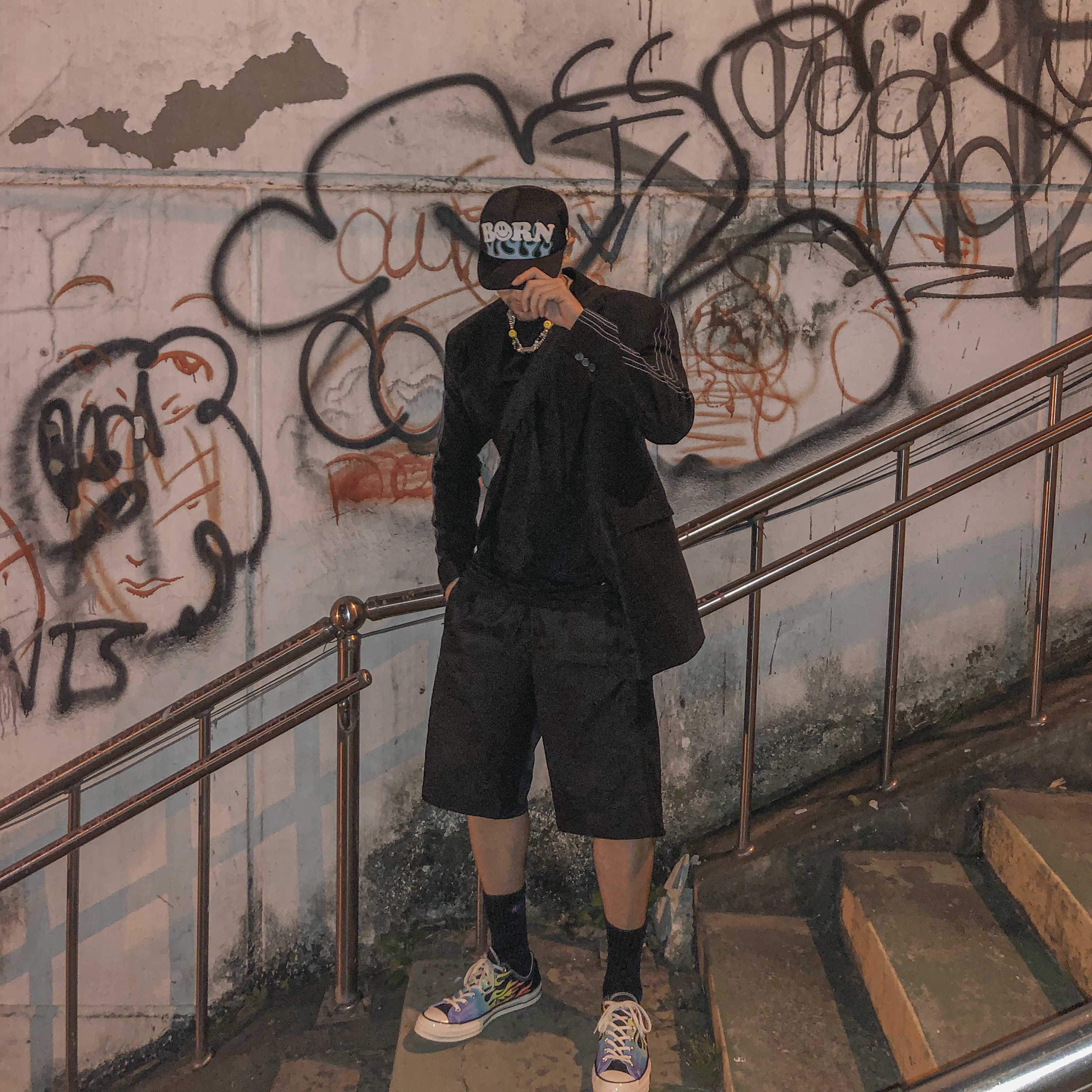 Converse Chuck 70 Ox Archive Print Flames Grey 착용 스타일