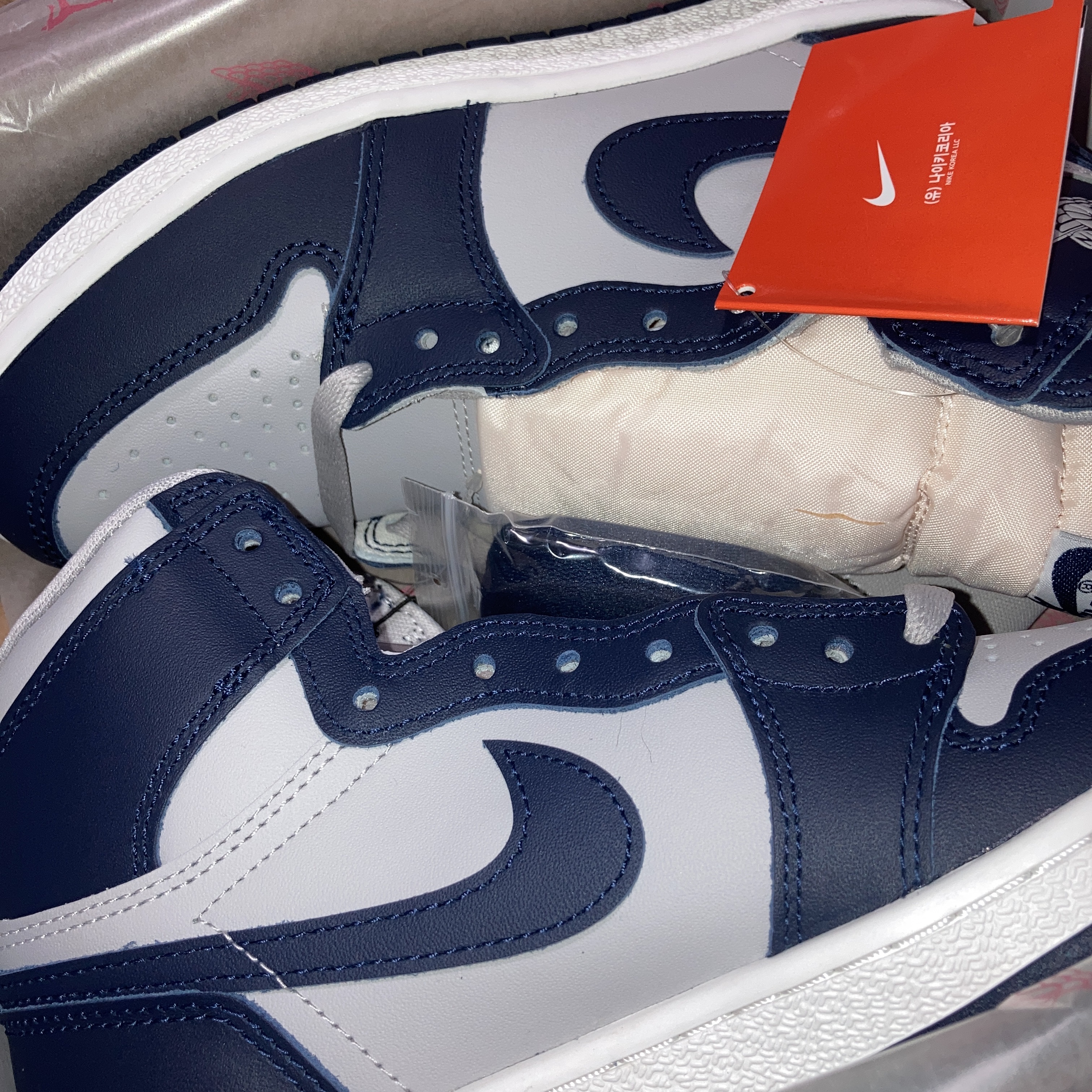Jordan 1 High 85 College Navy 착용 스타일 - 1