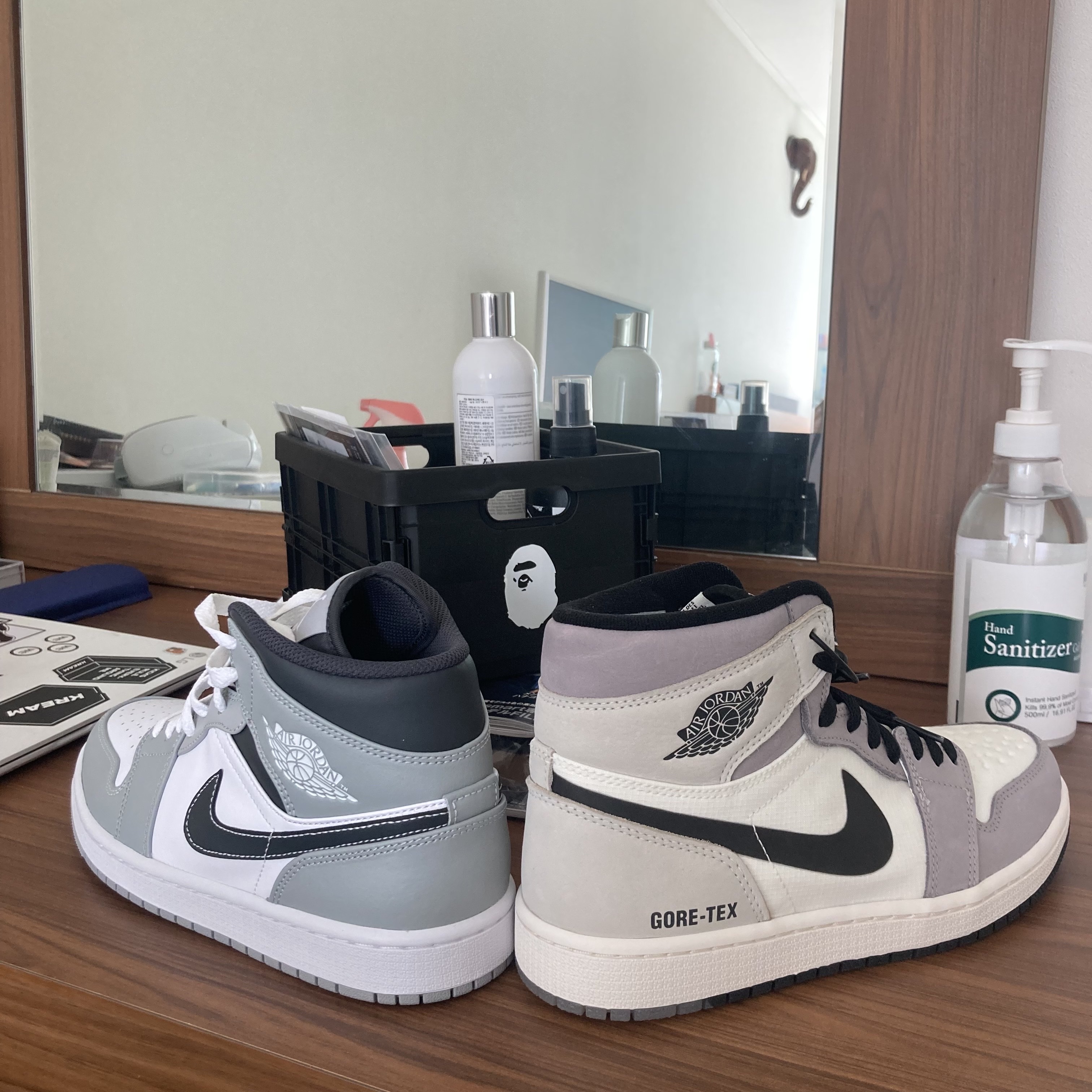 Jordan 1 Mid Light Smoke Grey Anthracite, Jordan 1 Element Gore-Tex Sail 착용 스타일