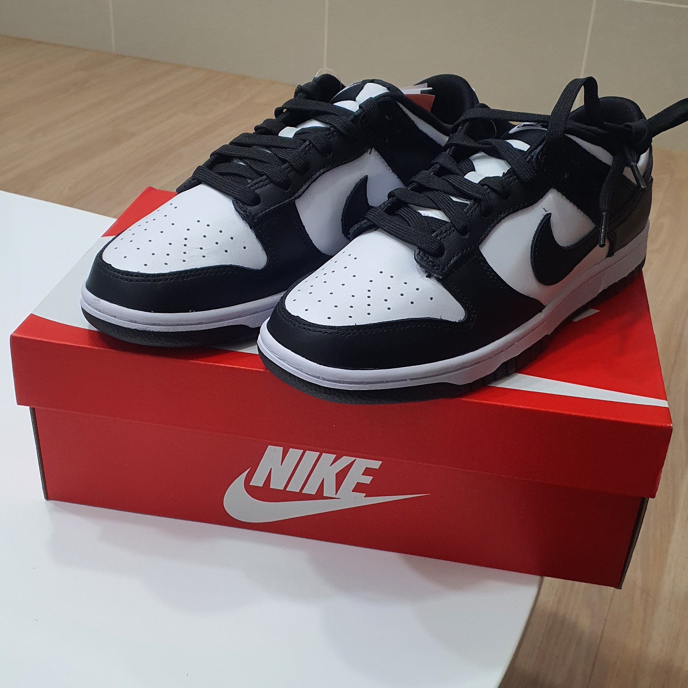 Nike Dunk Low Retro Black 착용 스타일