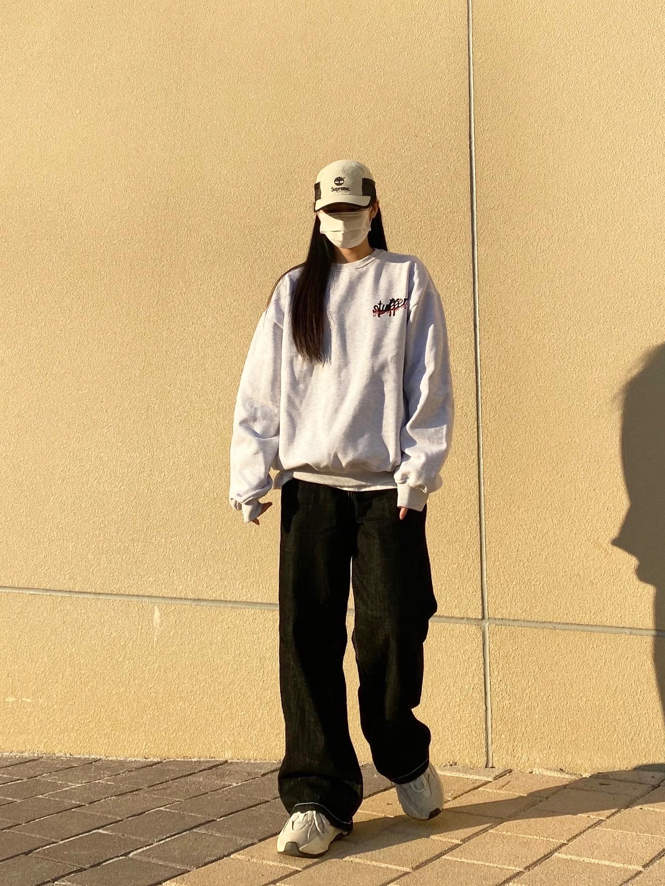 Adidas Yeezy Boost 700 Analog 2019, Supreme x Timberland Camp Cap Stone - 21SS 착용 스타일 - 1
