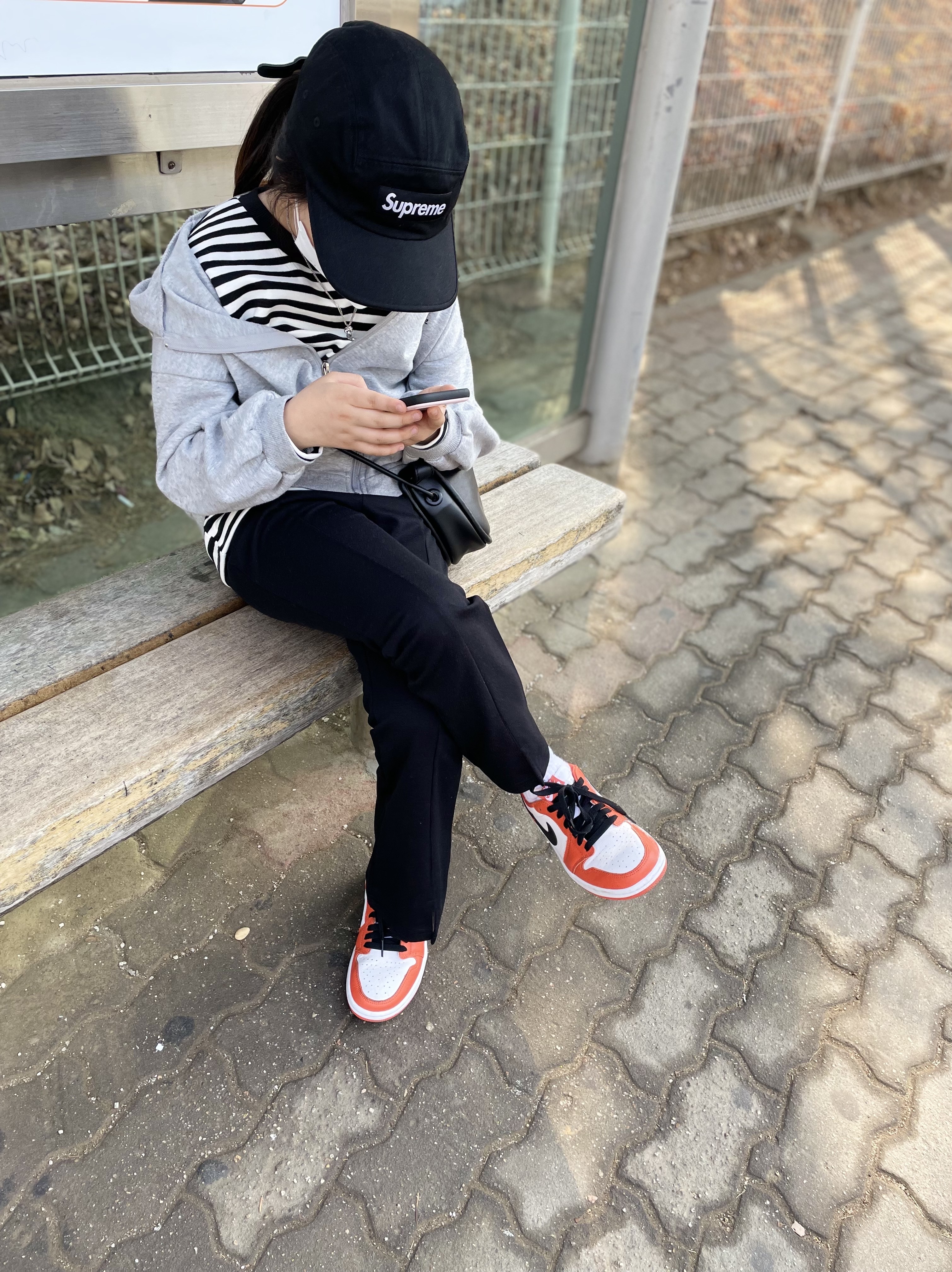 Jordan 11 Retro Concord 2018, (W) Jordan 1 Low OG Starfish 착용 스타일 - 3