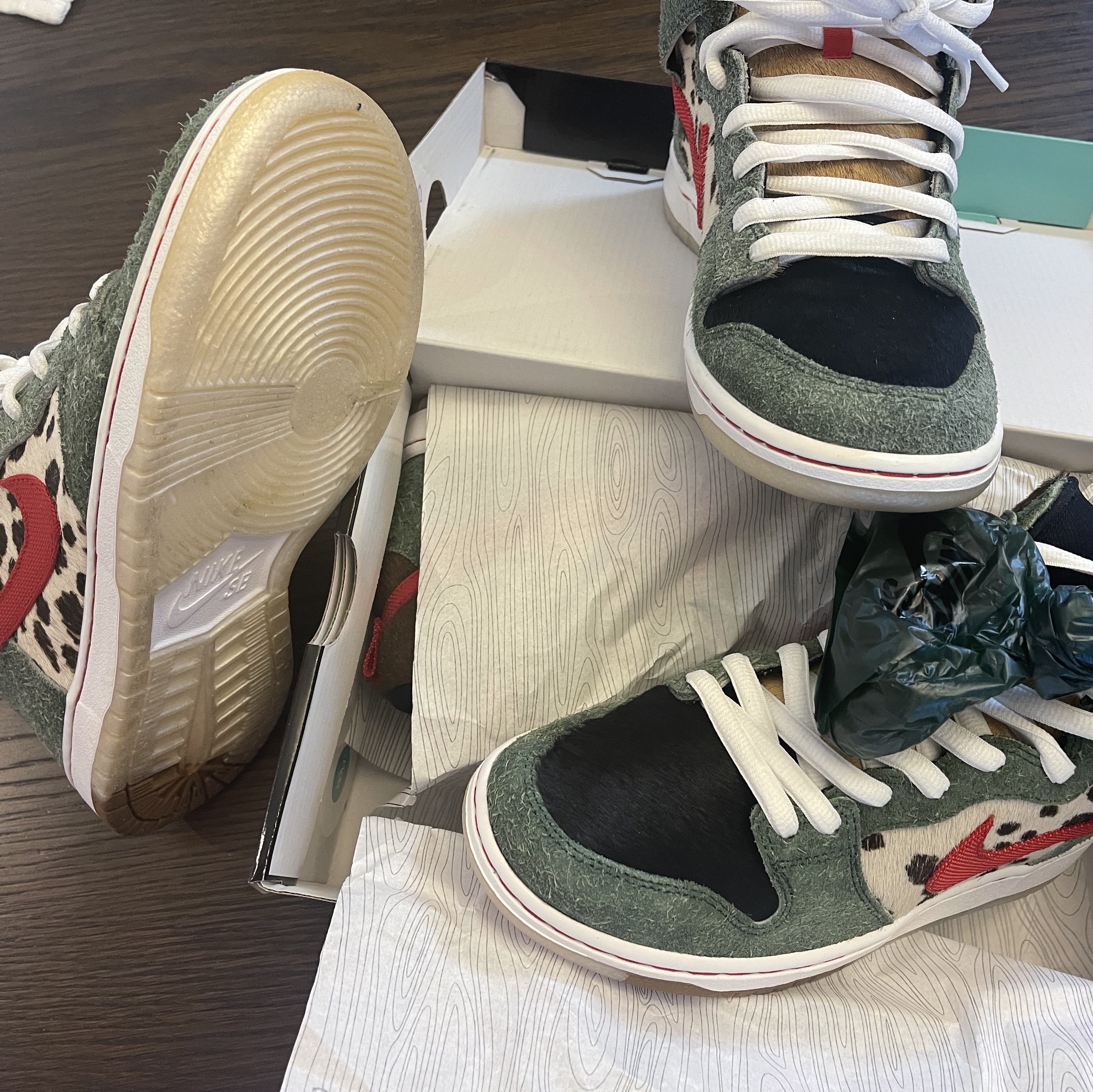 Nike SB Dunk High Dog Walker 착용 스타일 - 2